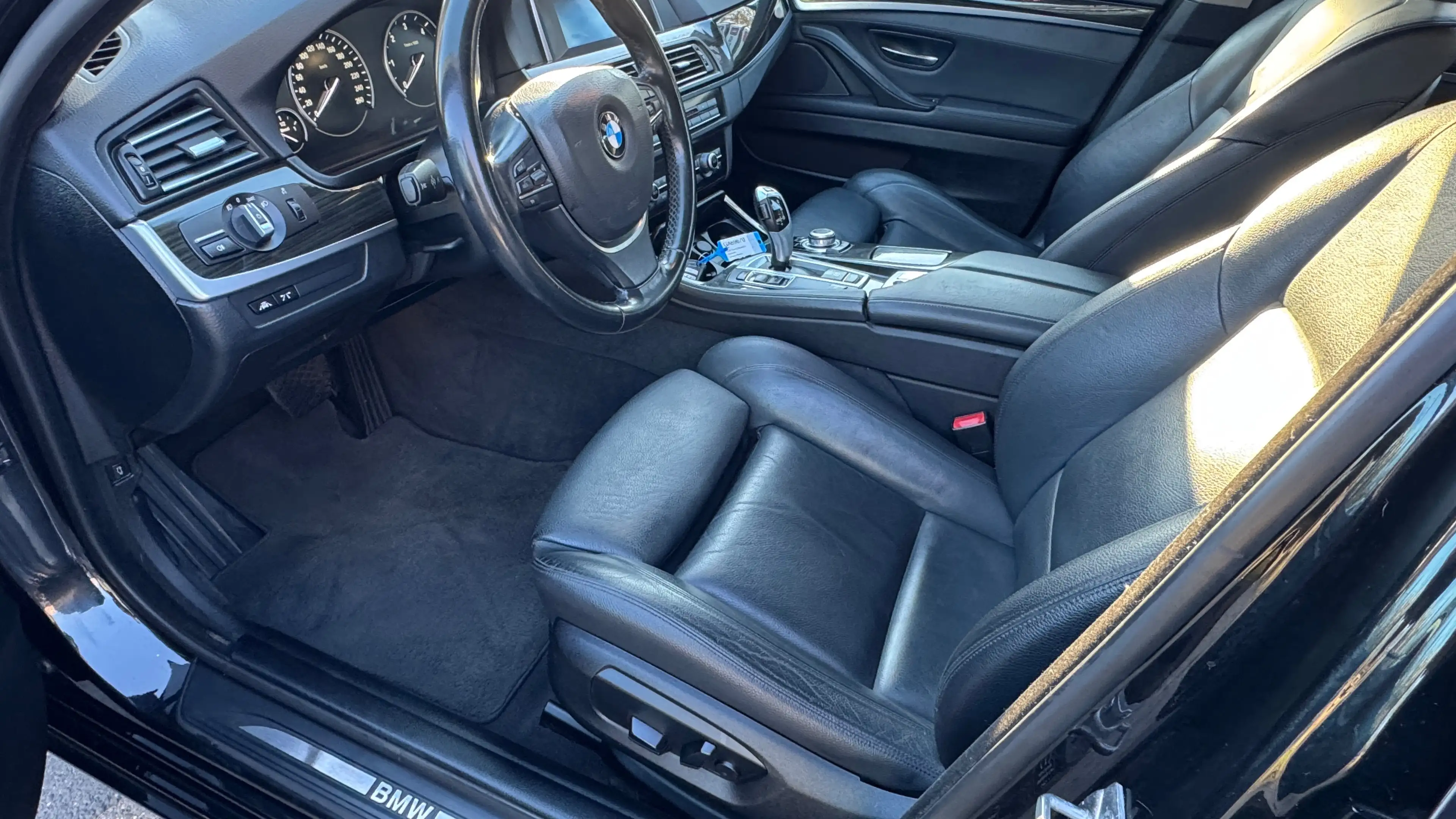 BMW 525 525 d NAVI XENON LEDER KLIMA 2-HAND — photo 6