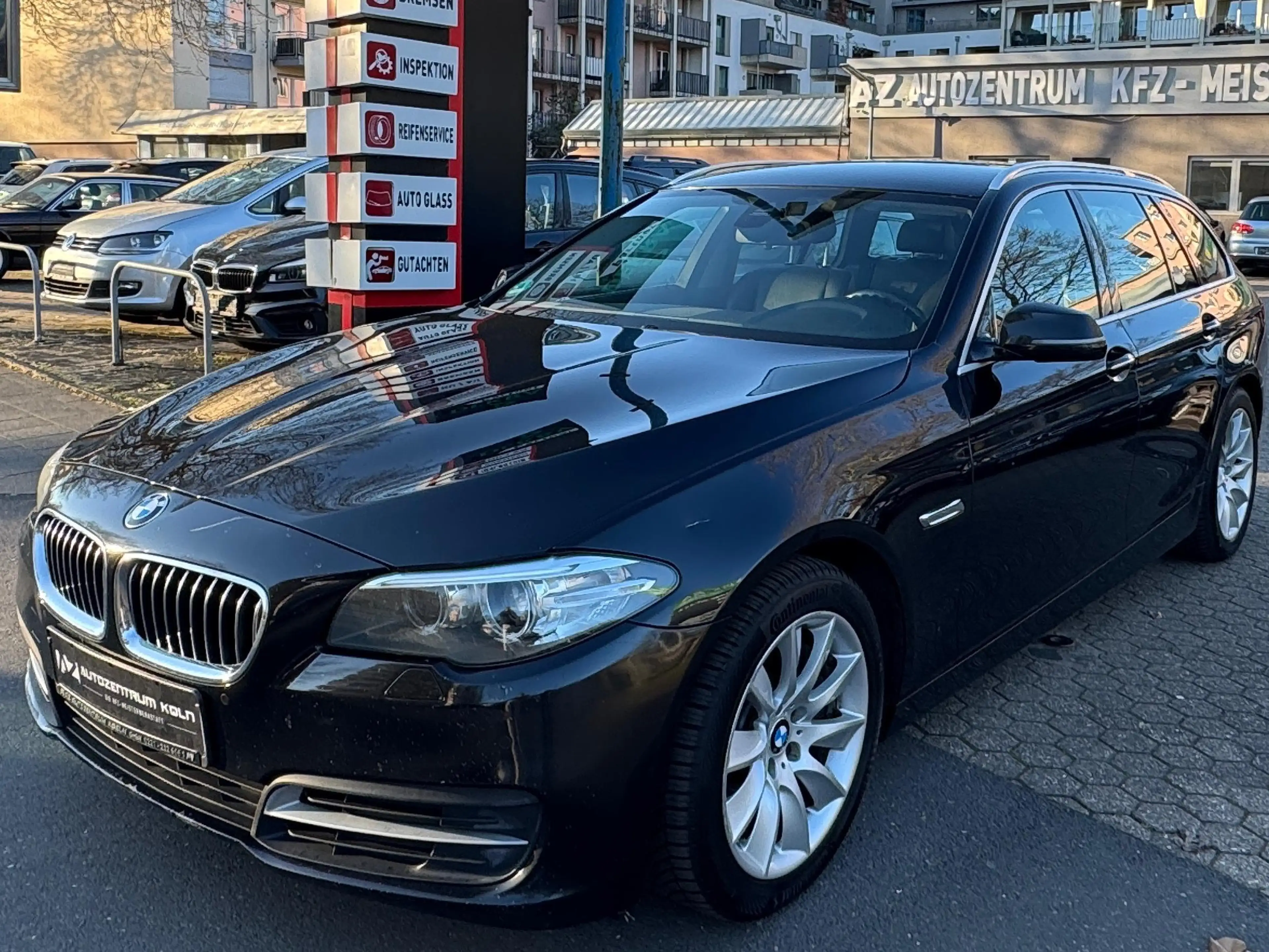 BMW 525 525 d NAVI XENON LEDER KLIMA 2-HAND