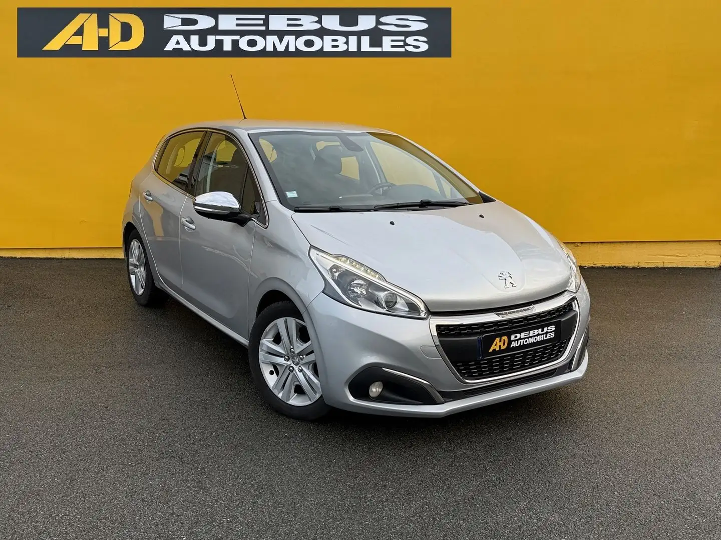 Peugeot 208 1.6 BLUEHDI 100CH ALLURE BUSINESS S\u0026S 5P Gris - 1