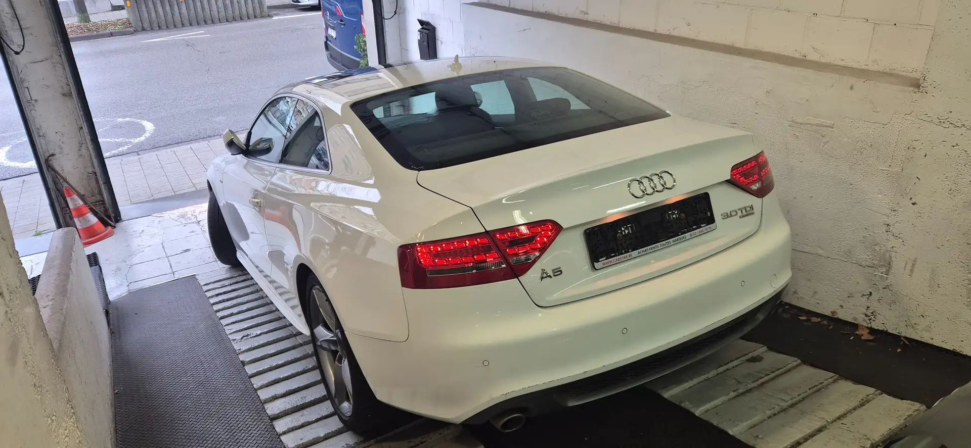 Audi A5 A5 Coupé 3.0 TDi  Quattro S line DPF Tiptronic Wit - 2