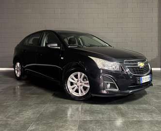 Hatchback 1.8 LT Gpl 141cv