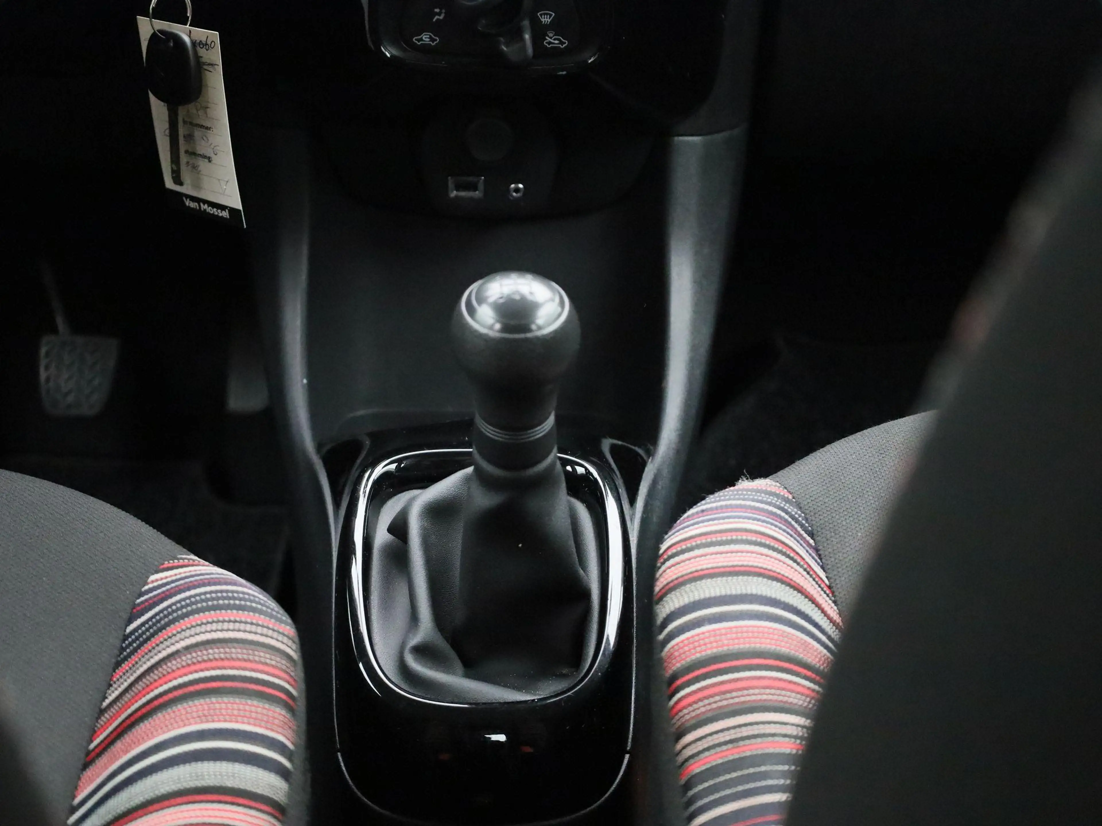 Citroen C1 1.0 VTi Feel | AIRCO | BLUETOOTH | SPEED LIMITER | — photo 10