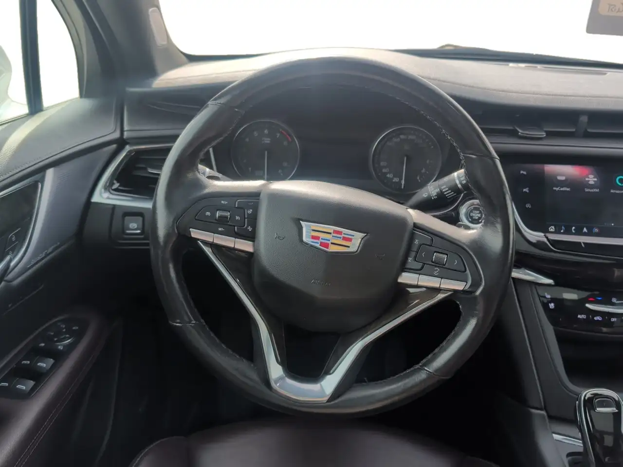 Cadillac XT6 снимка Cadillac XT6