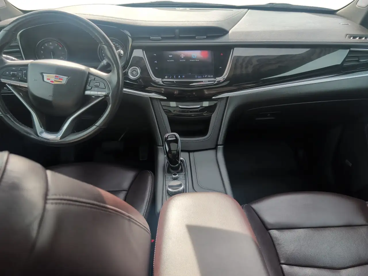 Cadillac XT6 снимка Cadillac XT6
