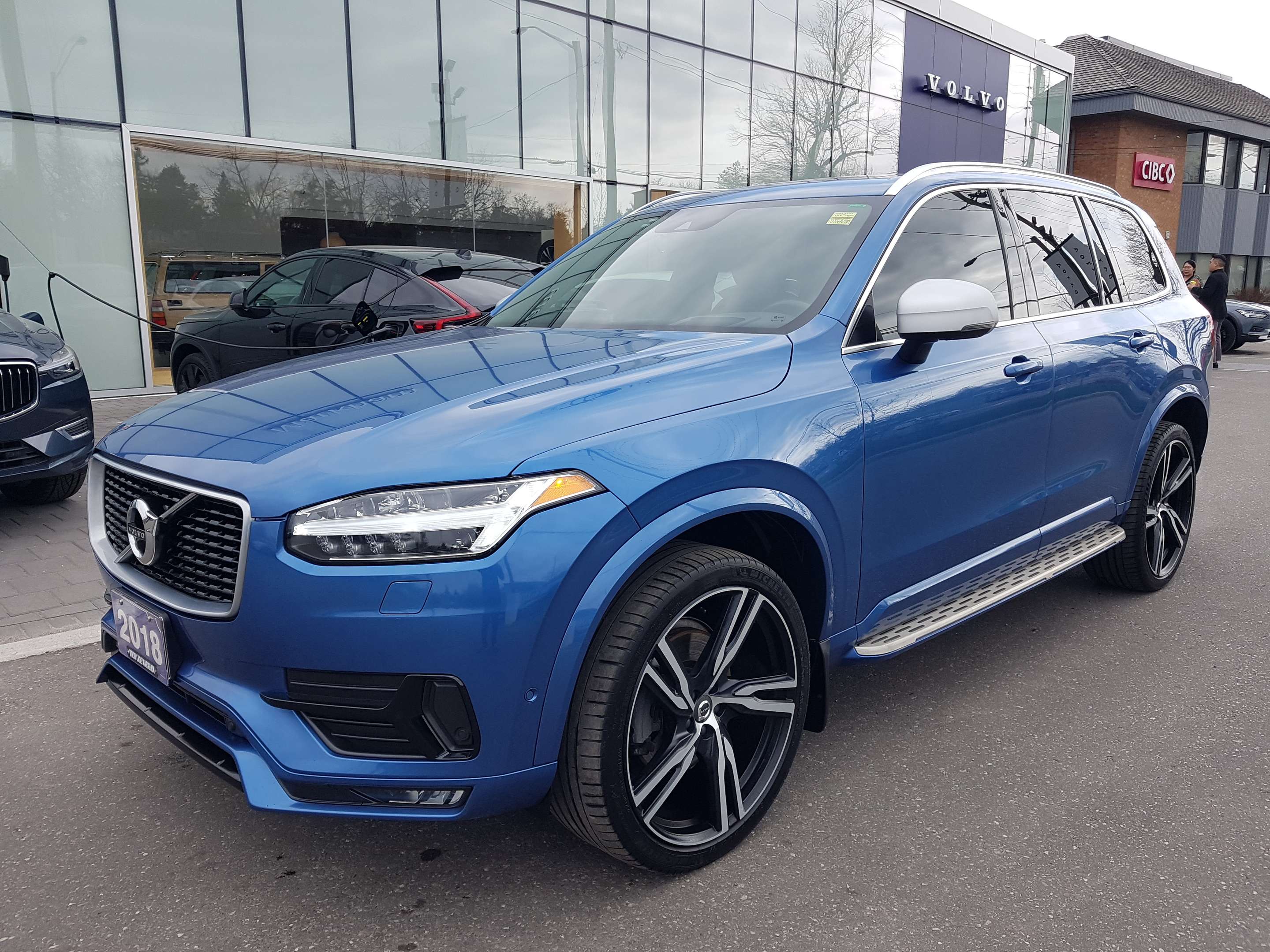 2018 Volvo XC90 T6 AWD R-Design alt 3