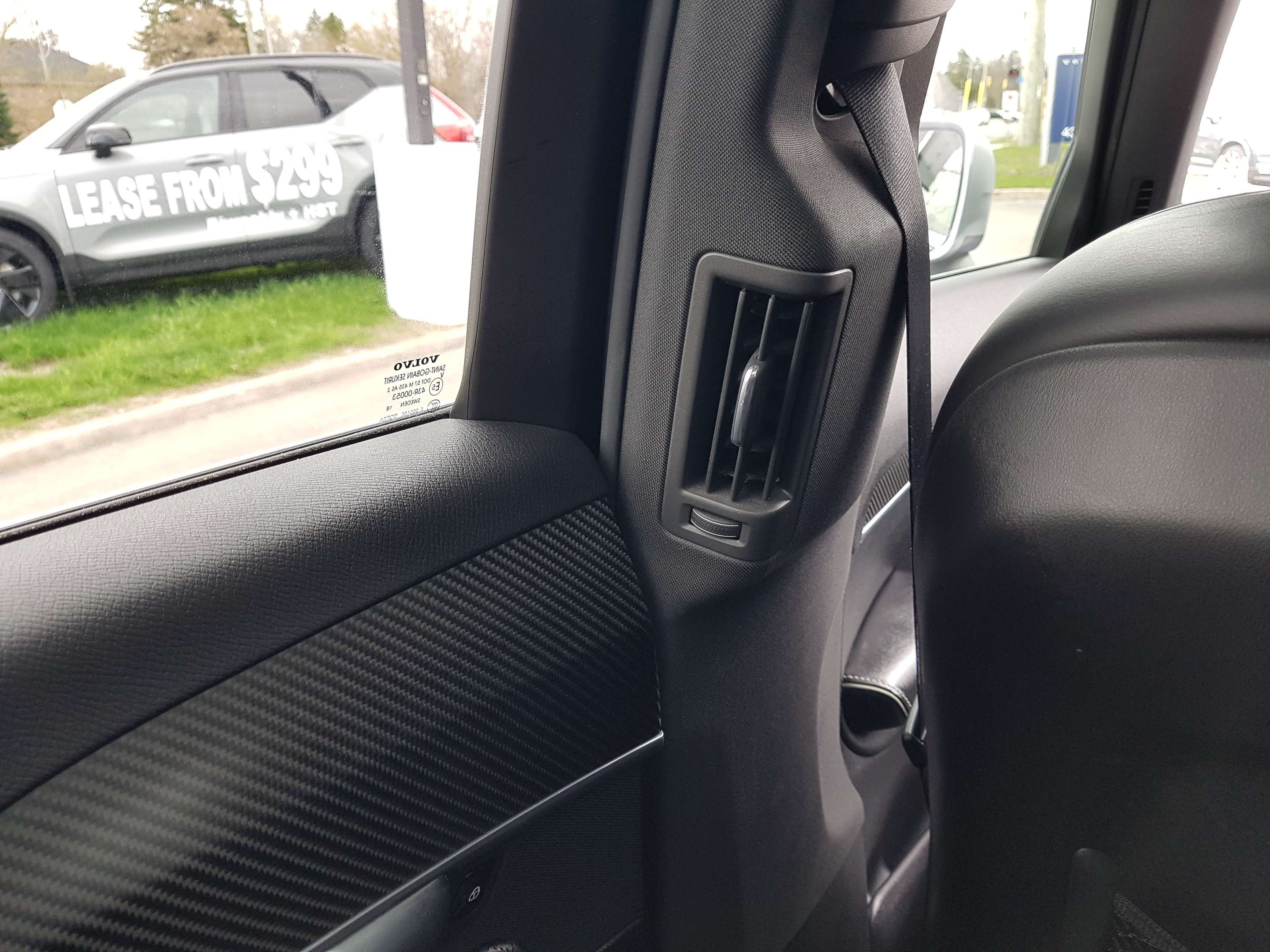 2018 Volvo XC90 T6 AWD R-Design thumb 24