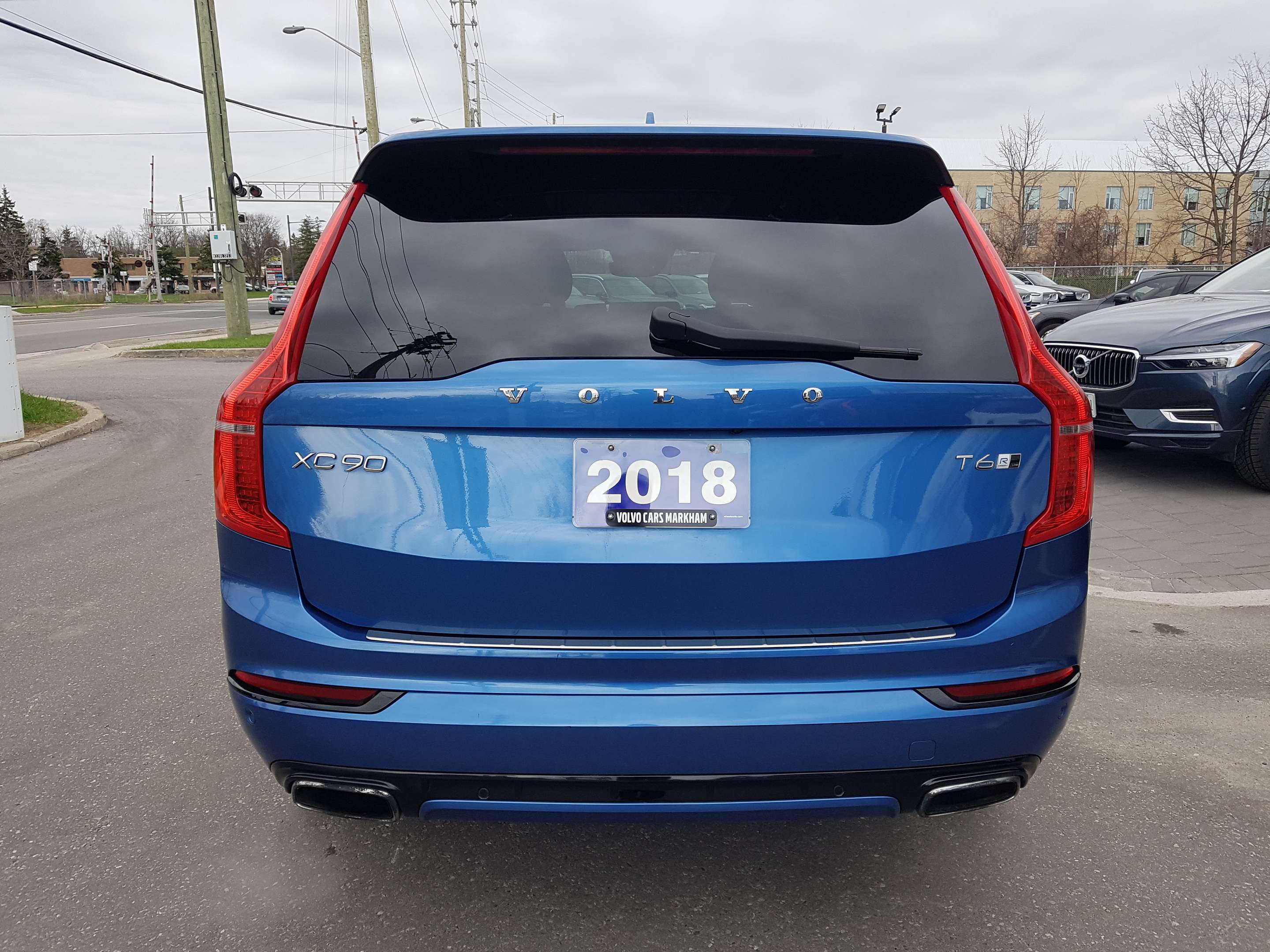 2018 Volvo XC90 T6 AWD R-Design thumb 7