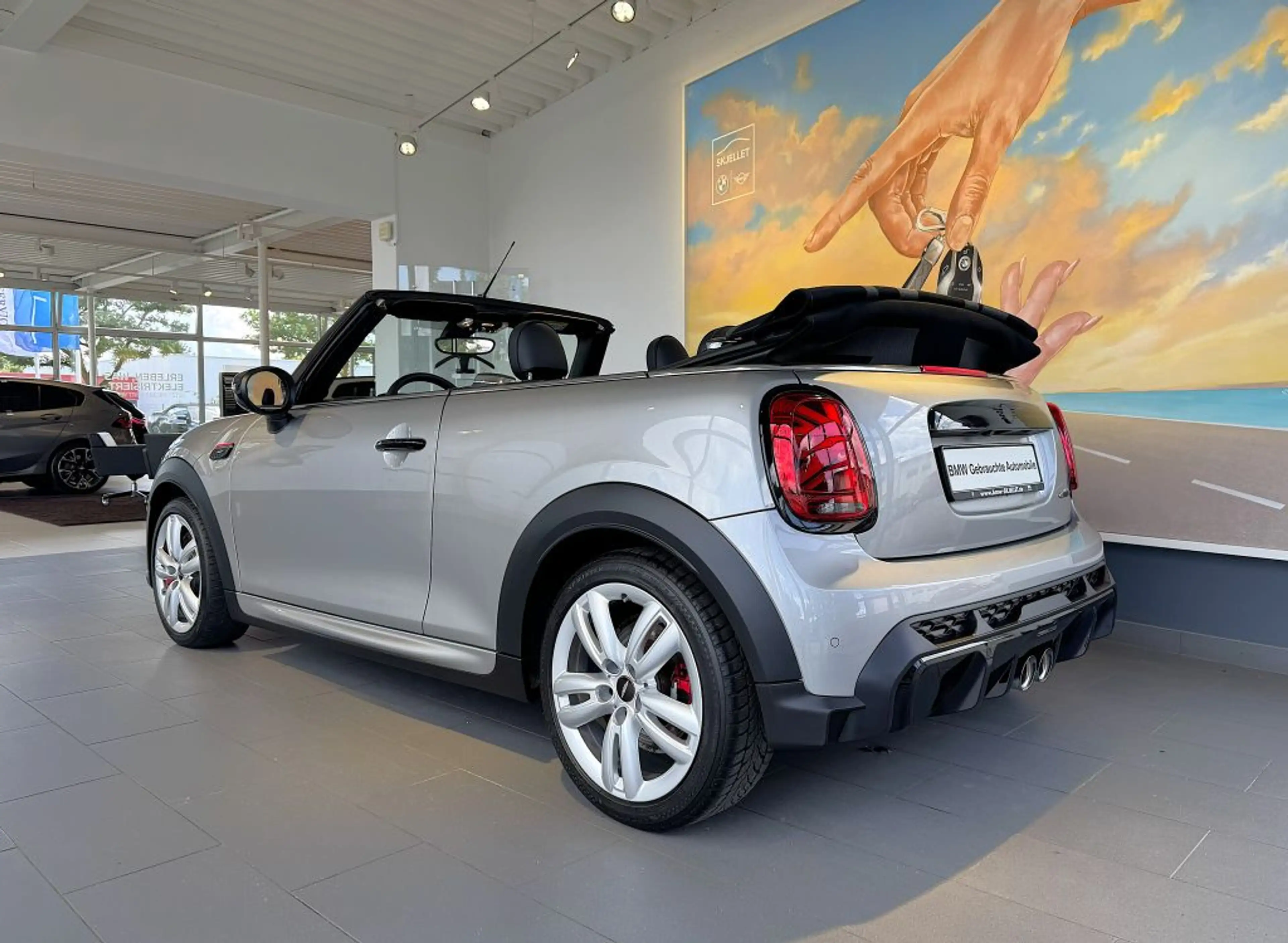 MINI John Cooper Works Cabrio HUD+KAM+ACC+HARM+KOMF+Lkrd.Hz+Bi-LED+SPUR — photo 8