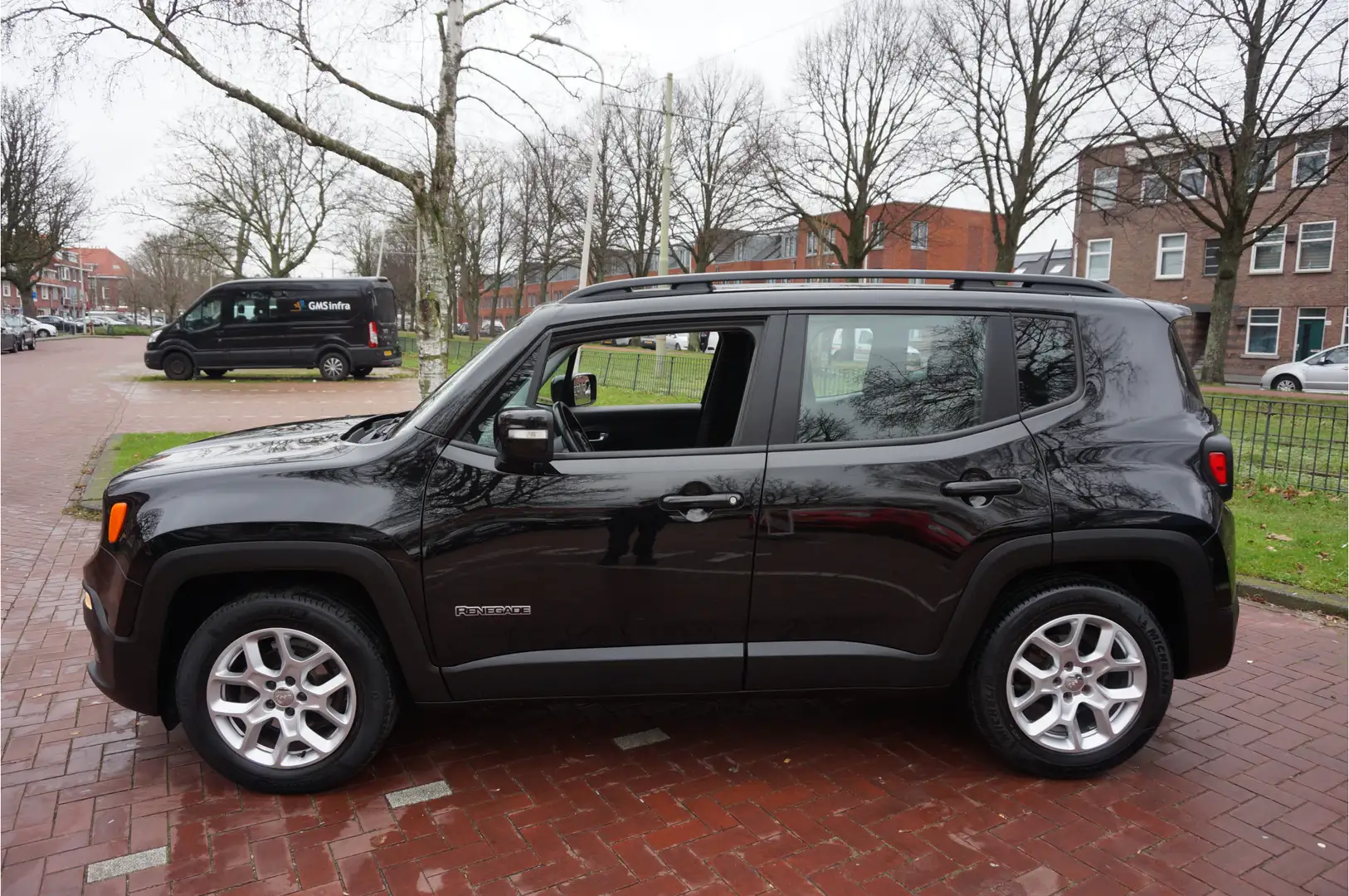Jeep Renegade 1.4 MultiAir Opening Edition distributie gedaan bi Marrone - 2