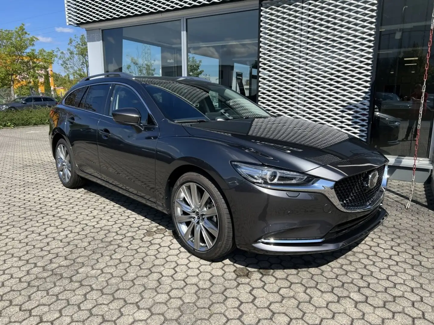 Mazda 6 Kombi Benzin 194PS Automatik Exclusive-Line Matrix Szürke - 1