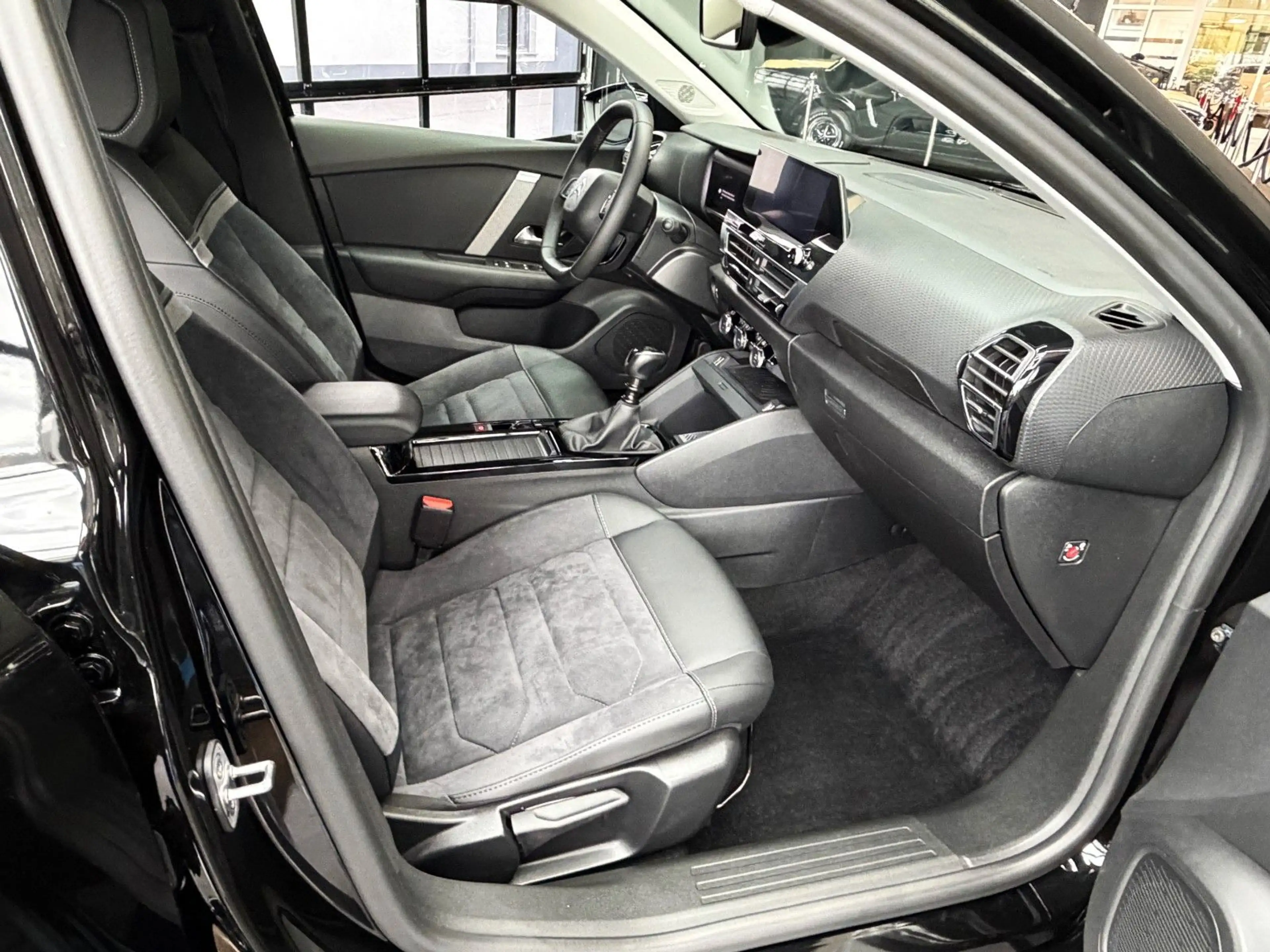 Citroen C4 Lim. Max+360° Kamera+HeadUp+Alcantara+Sitzh. — photo 13