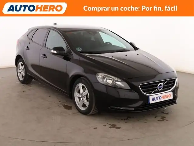 Volvo V40 view 8