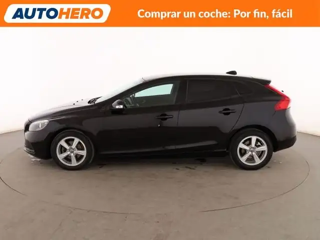 Volvo V40 view 3