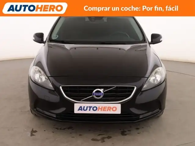 Volvo V40 view 9