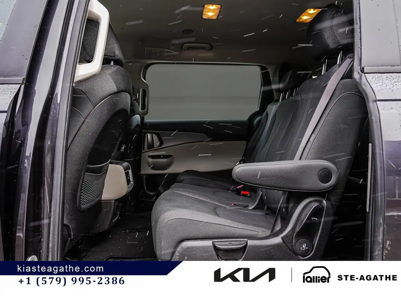 Kia Carnival снимка Kia Carnival