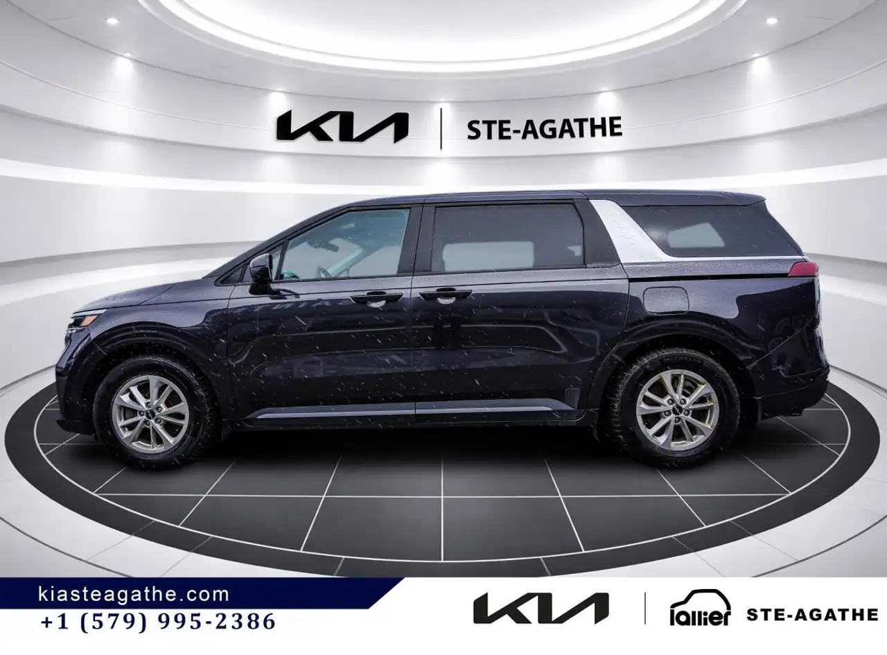 Kia Carnival снимка Kia Carnival