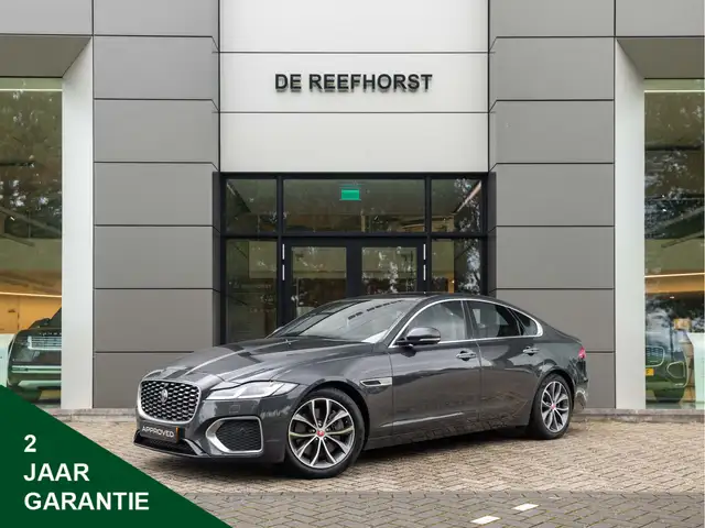 Jaguar XF 2.0 P250 S | Caraway | Panoramisch shuif-/kantelda