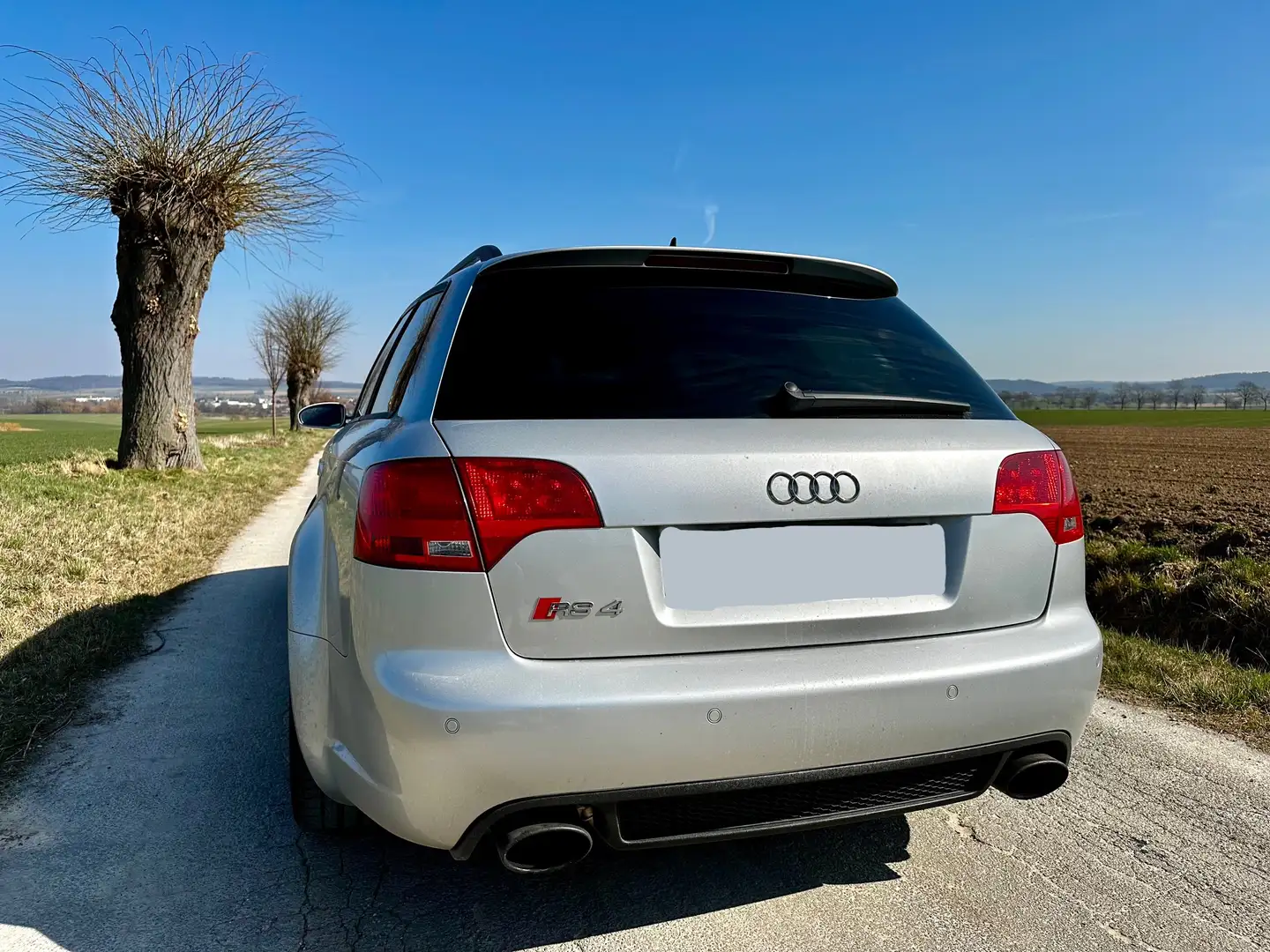 Audi RS4 RS4+Avant Silber - 2