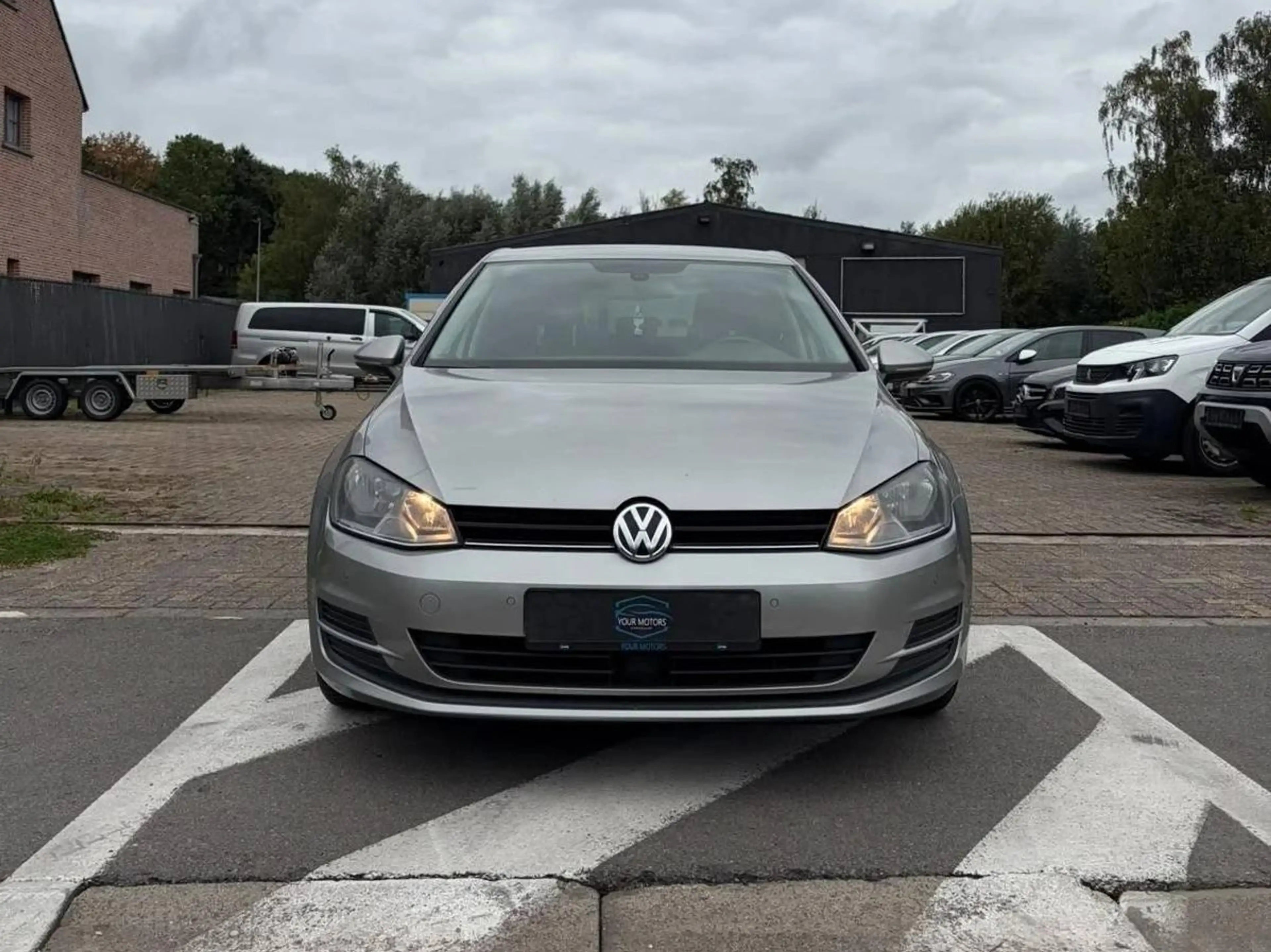 Volkswagen Golf 1.2 TSI Trendline BlueMotion — photo 3