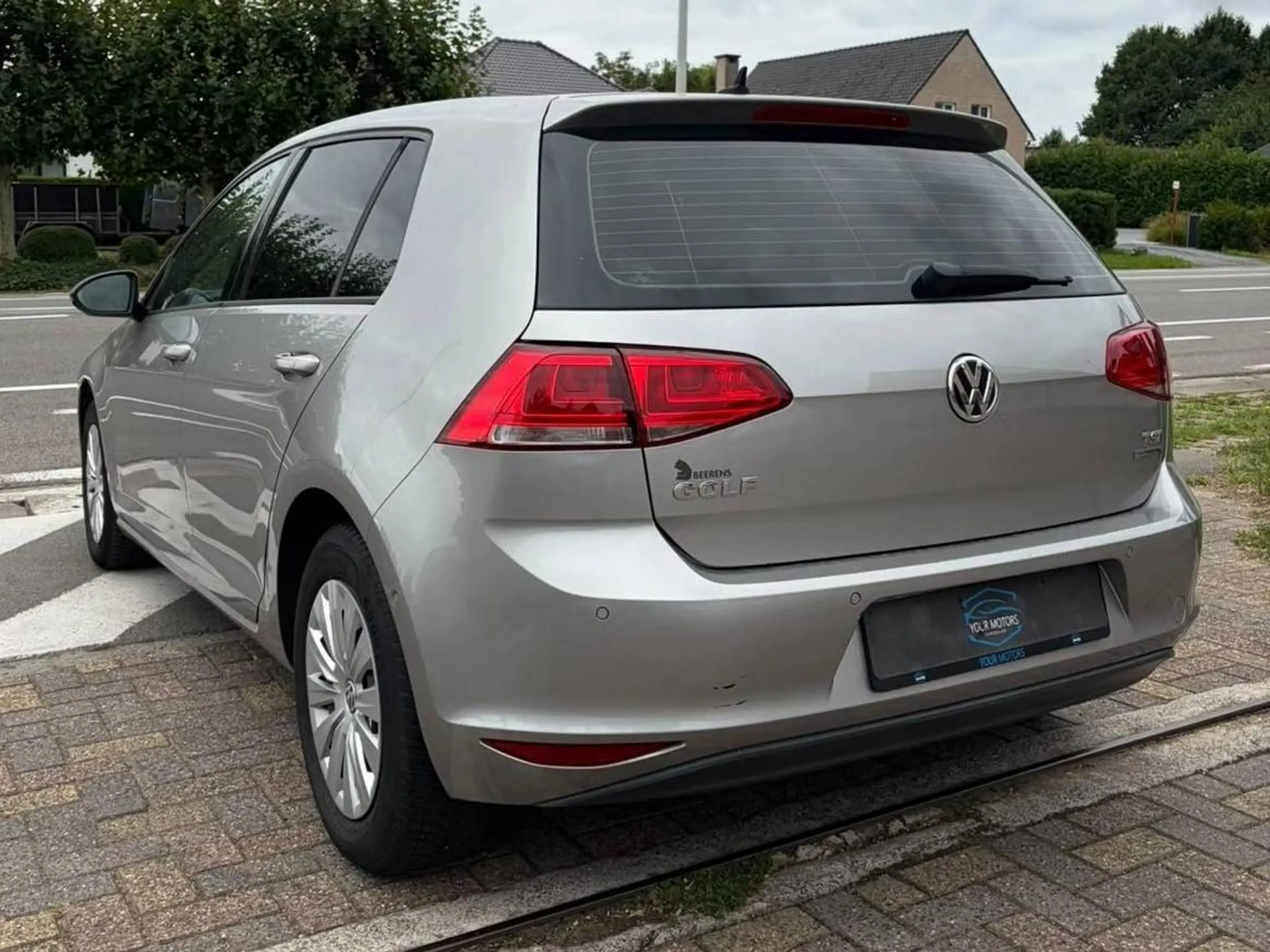 Volkswagen Golf 1.2 TSI Trendline BlueMotion — photo 7