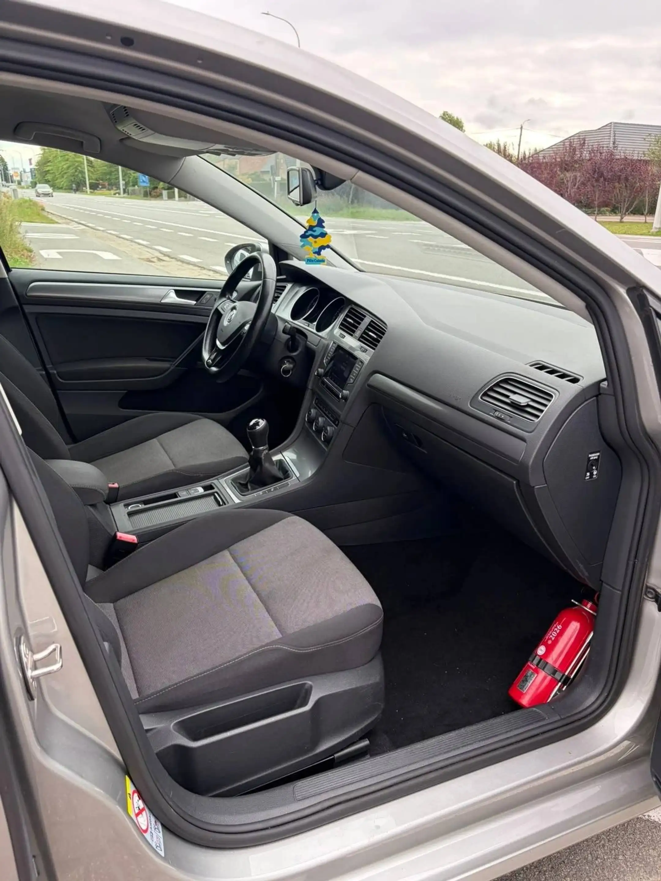 Volkswagen Golf 1.2 TSI Trendline BlueMotion — photo 10