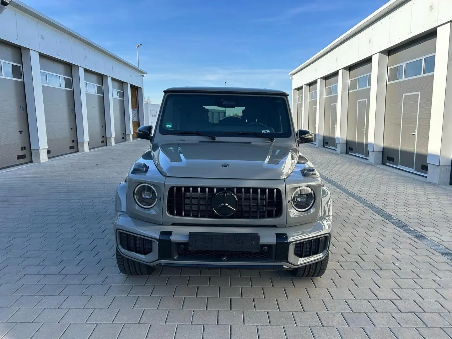 Mercedes-Benz G 63 AMG 585 CV-MY 2025-HYBRID -NUOVA DA IMMATRICOLARE! Gri - 2