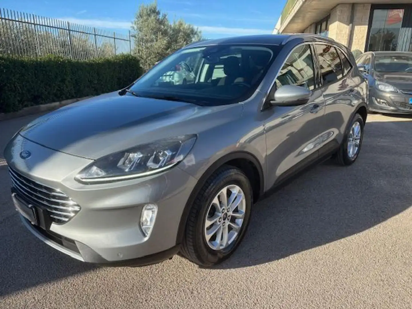 Ford Kuga 1.5 EcoBlue 120 CV 2WD Titanium Business Grigio - 1