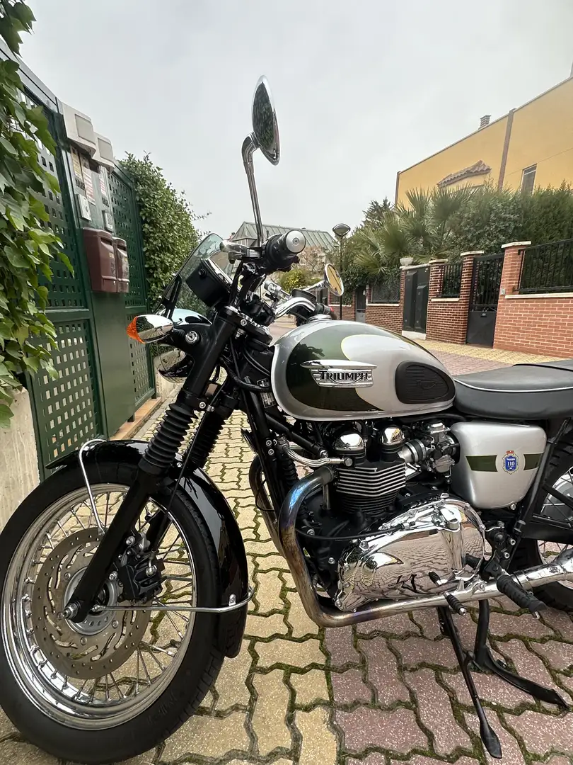 Triumph Bonneville T100 Edición limitada 110 Aniversario - 1