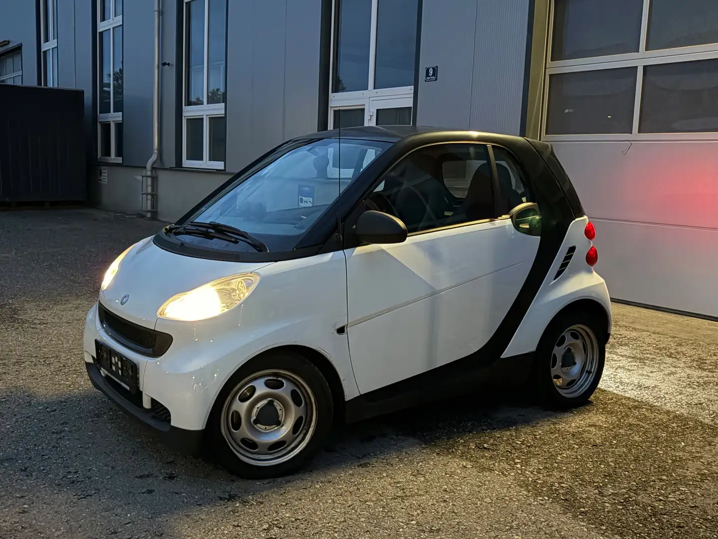 smart forTwo Aut. *Neues Pickerl* *Panoramadach* Weiß - 1