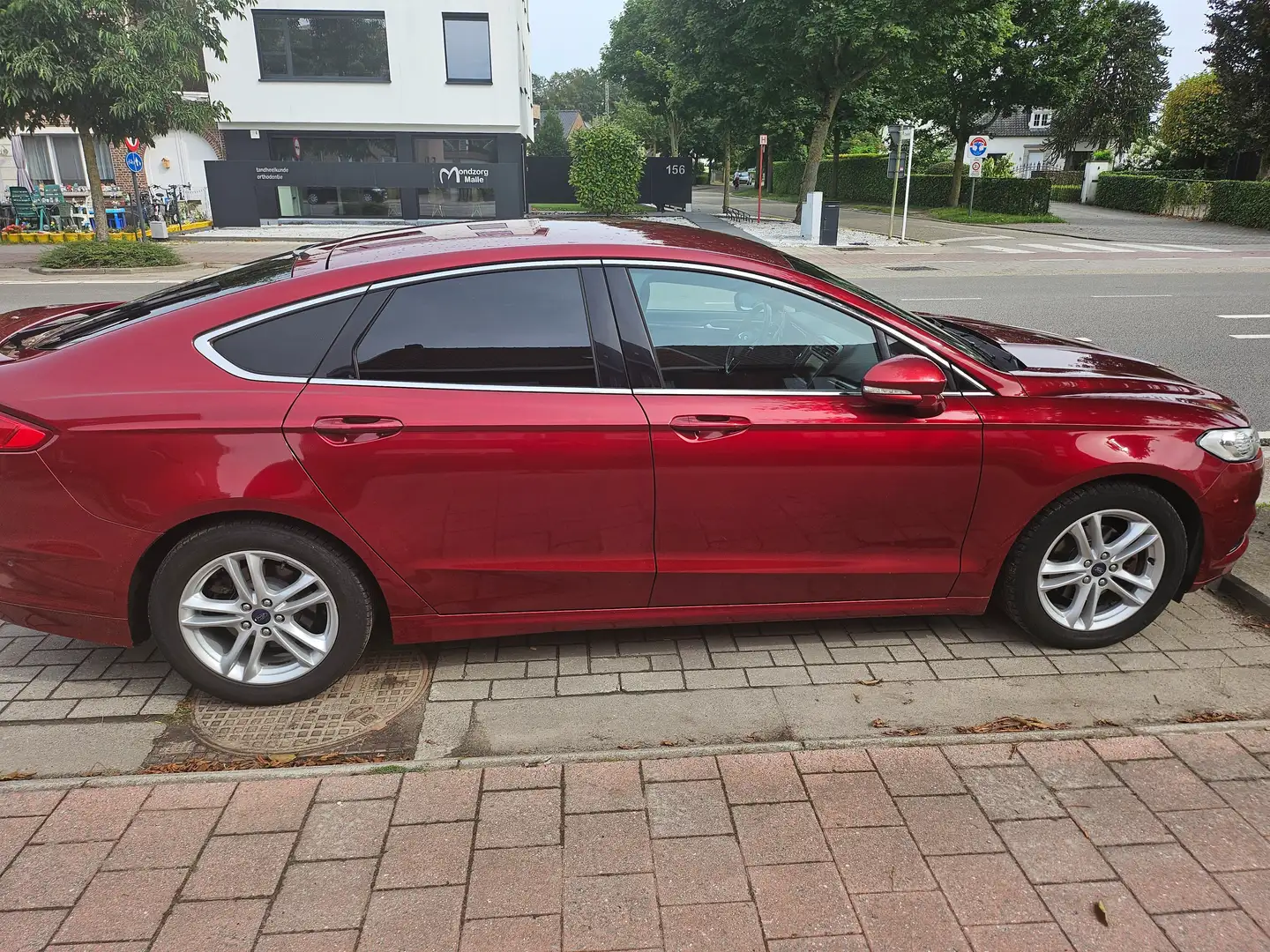 Ford Mondeo Mondeo GLX Rood - 2