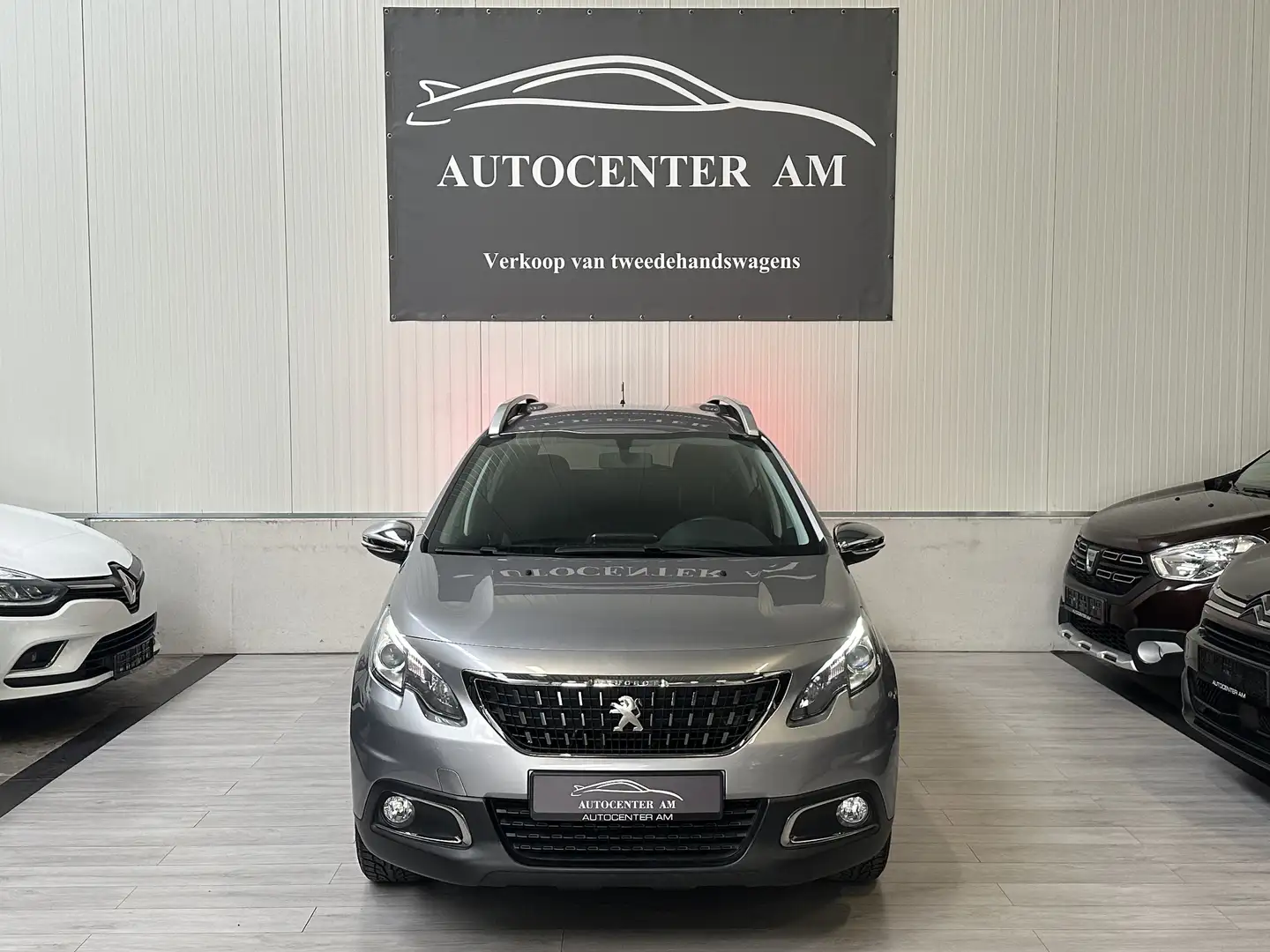Peugeot 2008 Style 43.000 km* Navi * LED * Cruis Grijs - 2