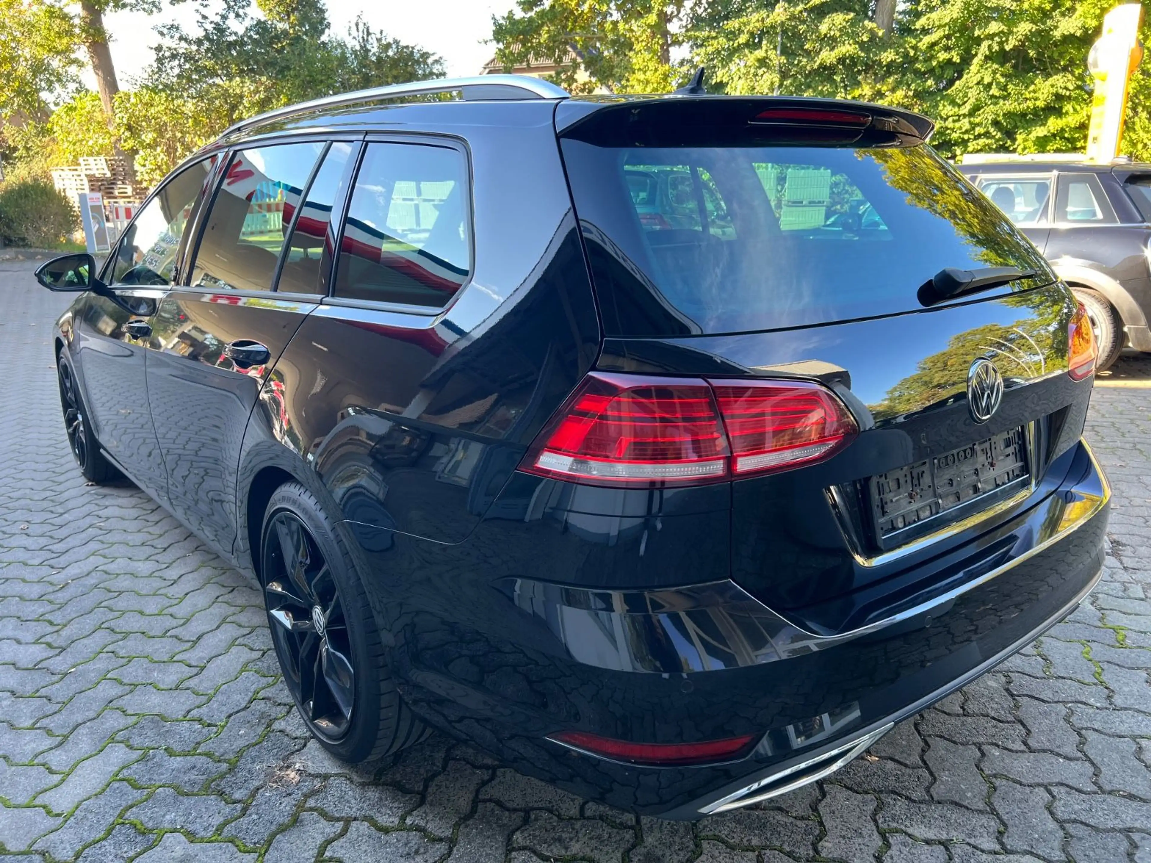 Volkswagen Golf Var 1.0 TSI Sound Black Edition Navi ACC 18 — photo 7