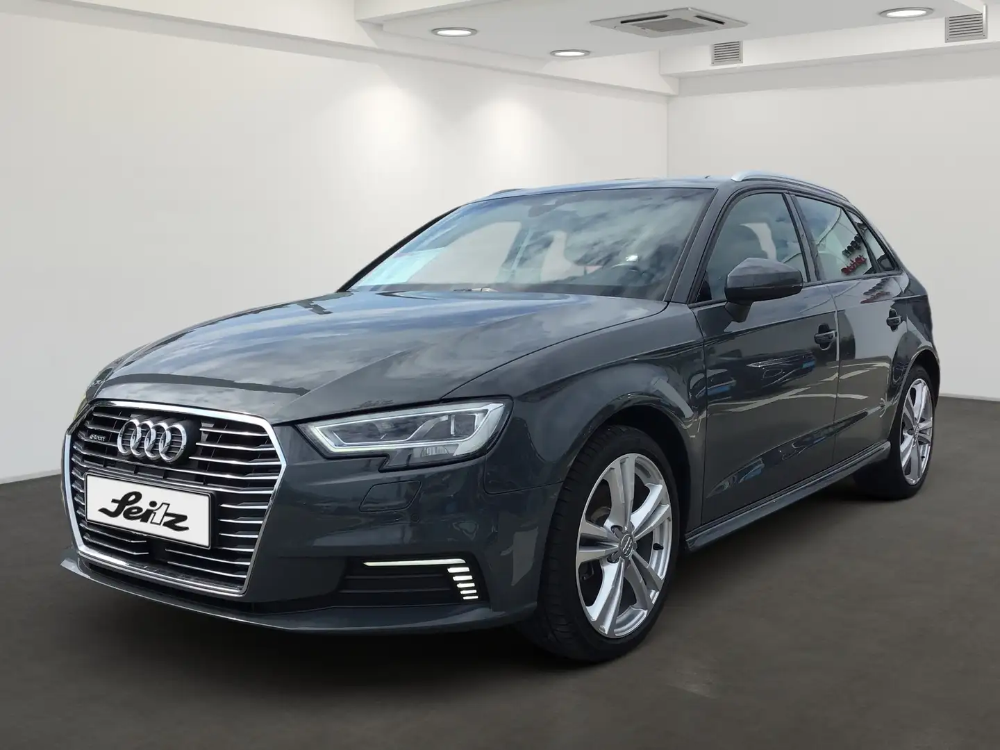Audi A3 Sportback 40 e-tron sport *AHK*LED*PDC*NAVI* Szary - 2