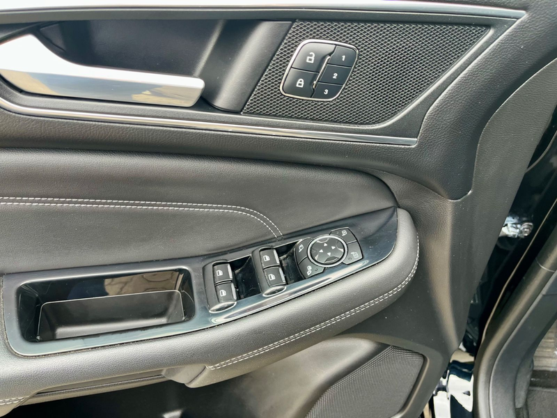 Ford S-Max S-MAX Titanium 7-Sitzer LED Navi Scheckheft — photo 14