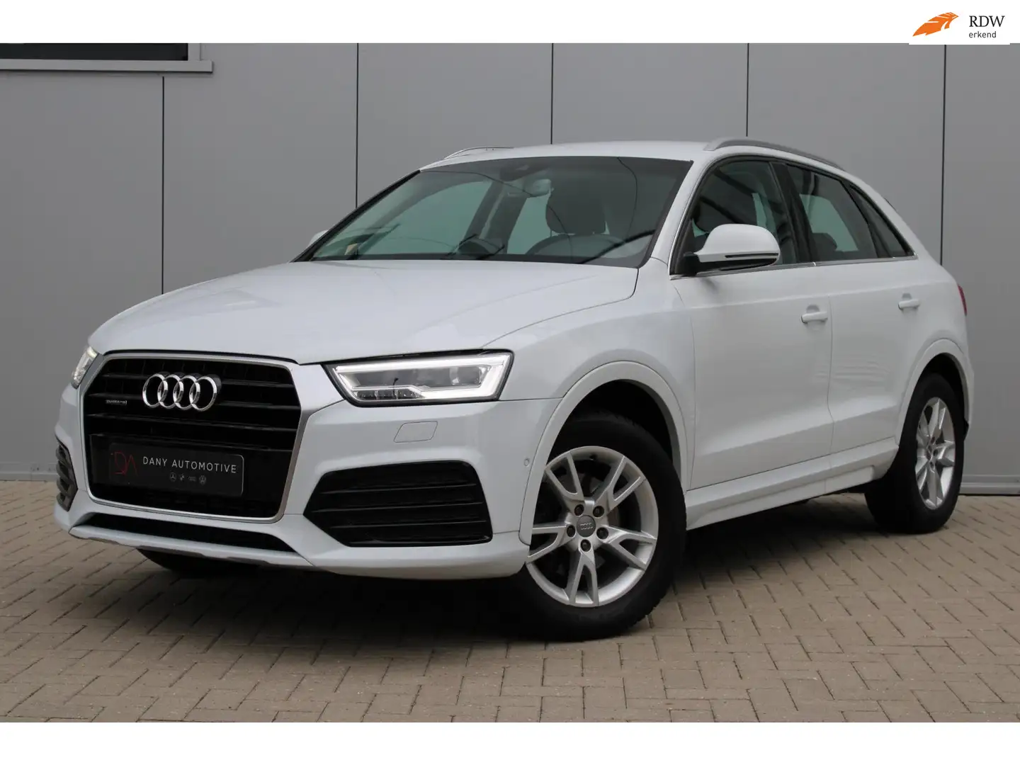 Audi Q3 2.0 TFSI quattro Design Pro Line Plus 1 Jaar Garan Weiß - 1