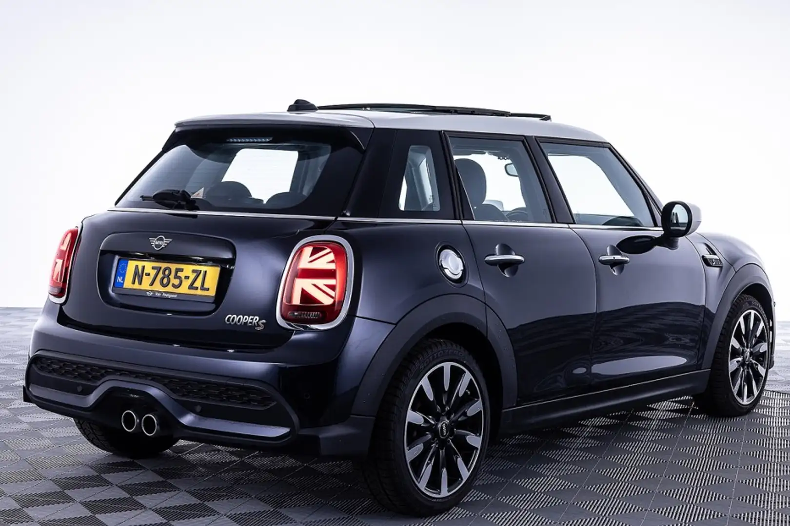 MINI Cooper S Mini 2.0 Classic 5-drs Automaat | PANORAMADAK | LE Blauw - 2