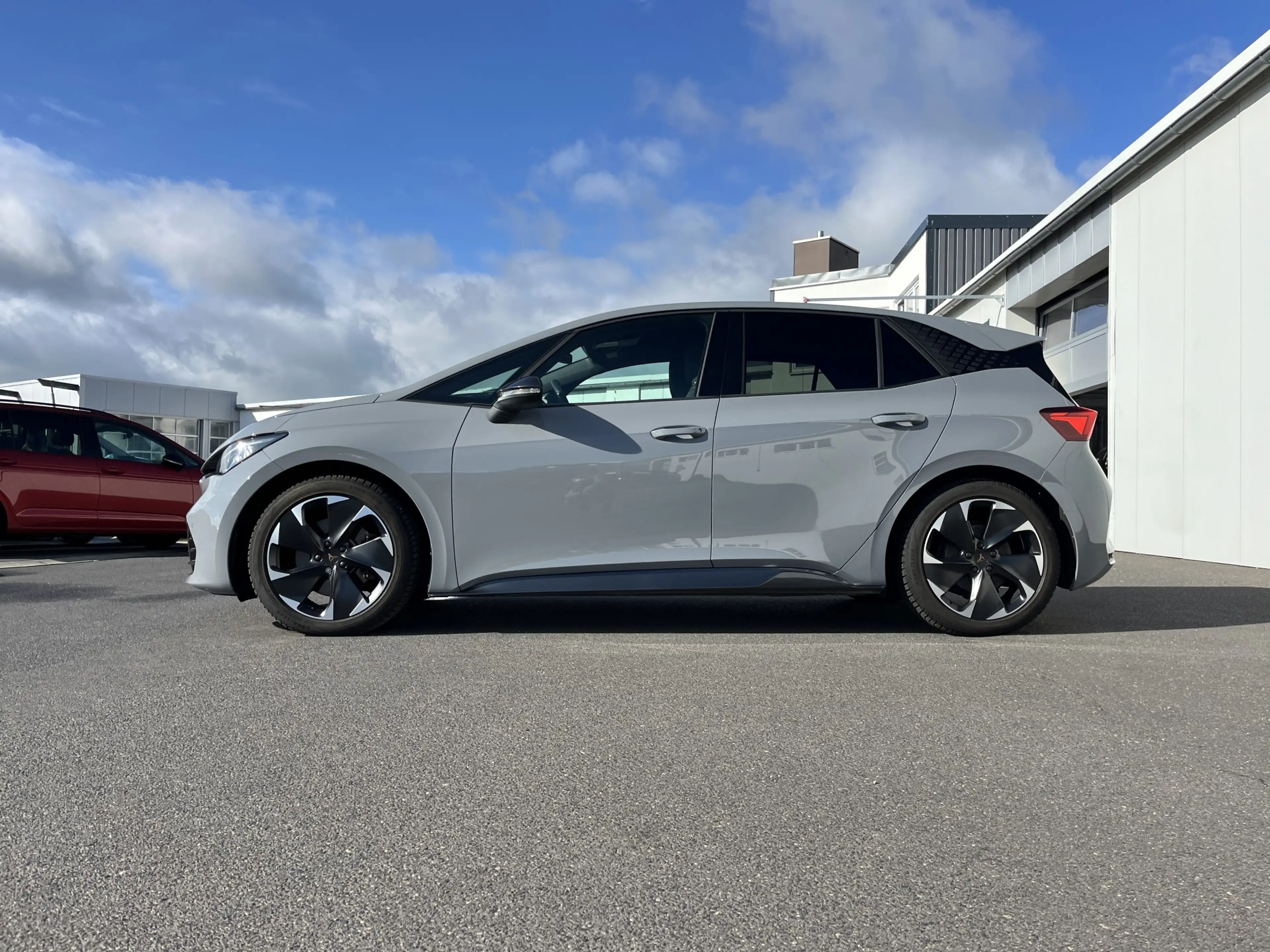 CUPRA Born 158€ m.20% Anz. 82kWh WäPu Navi ACC LR-HZG SHZ — photo 2