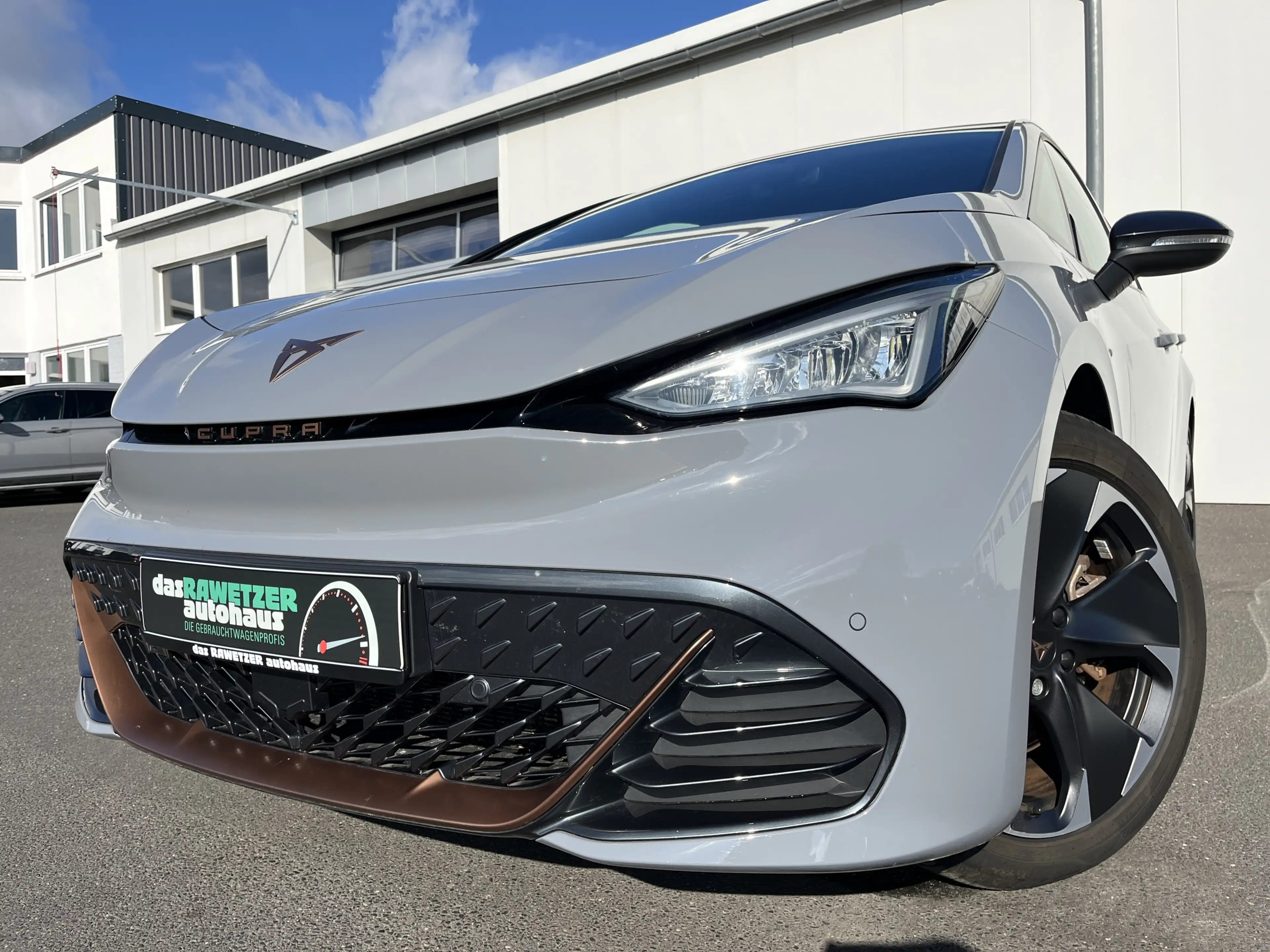 CUPRA Born 158€ m.20% Anz. 82kWh WäPu Navi ACC LR-HZG SHZ