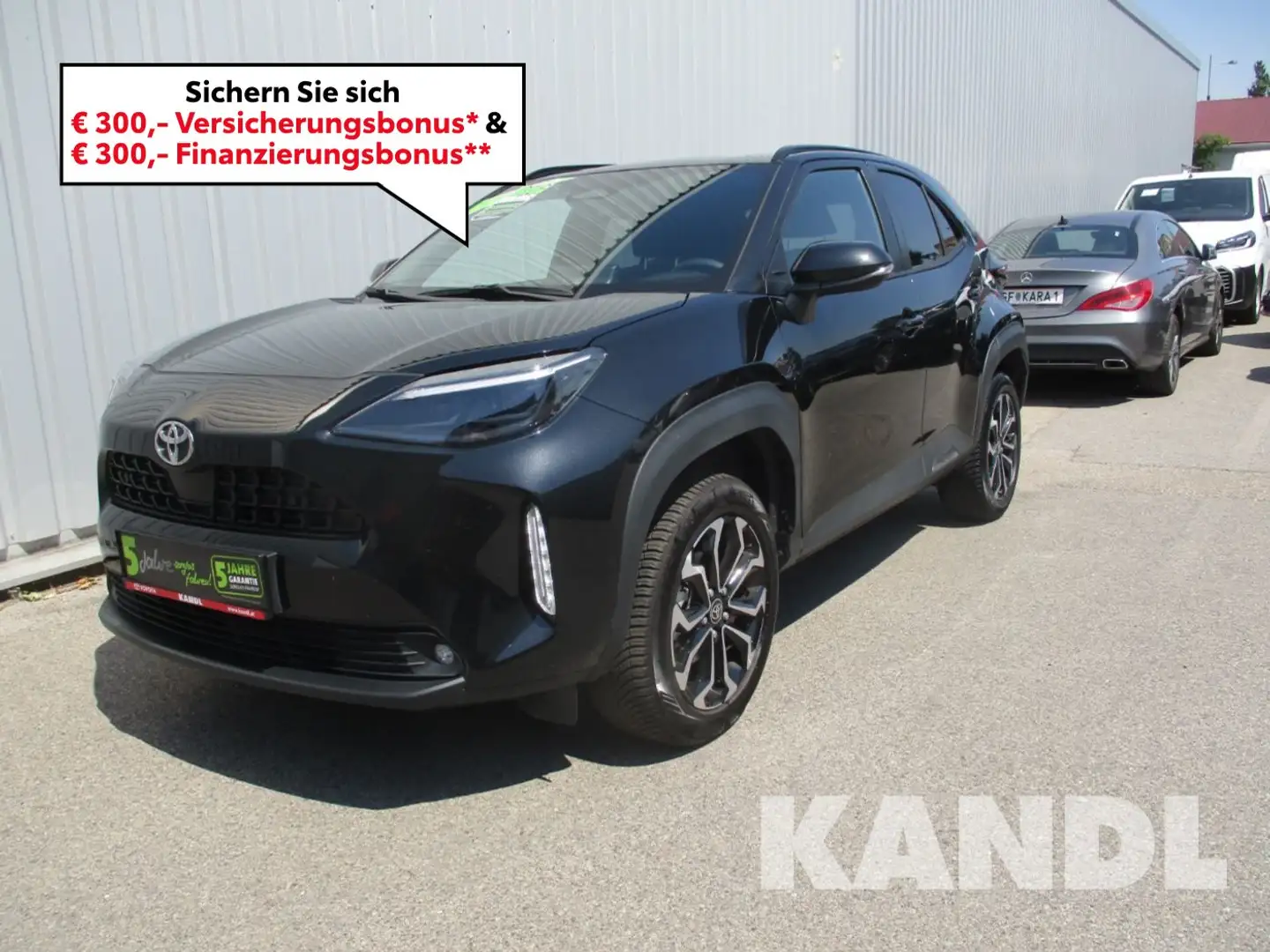 Toyota Yaris Cross 1.5 E FWD Active Drive Hybrid ACC+LM Schwarz - 1