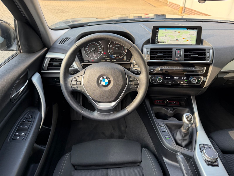 BMW 118 d xDrive Sport Line /LED/R-Kamera/ — photo 7