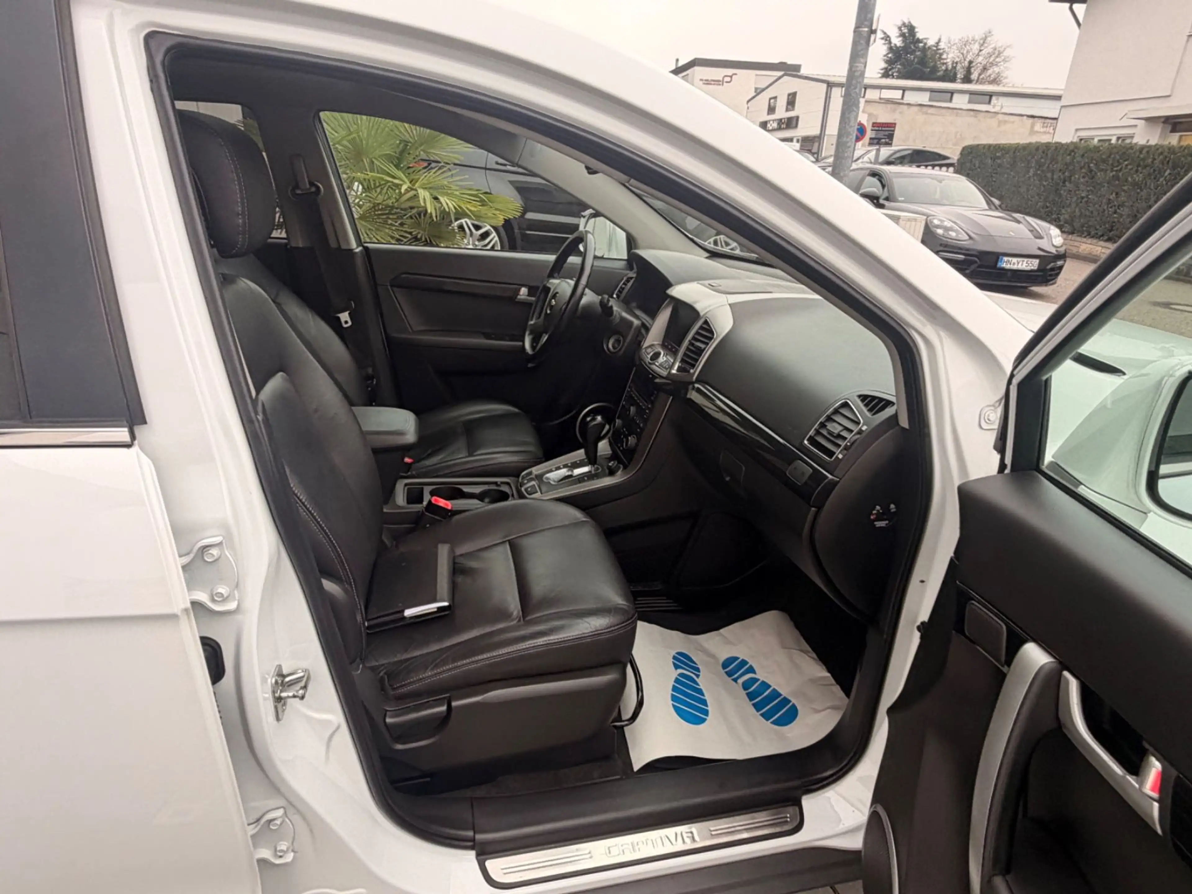 Chevrolet Captiva 2.2 D LTZ 4WD Automatik/AHK — photo 9