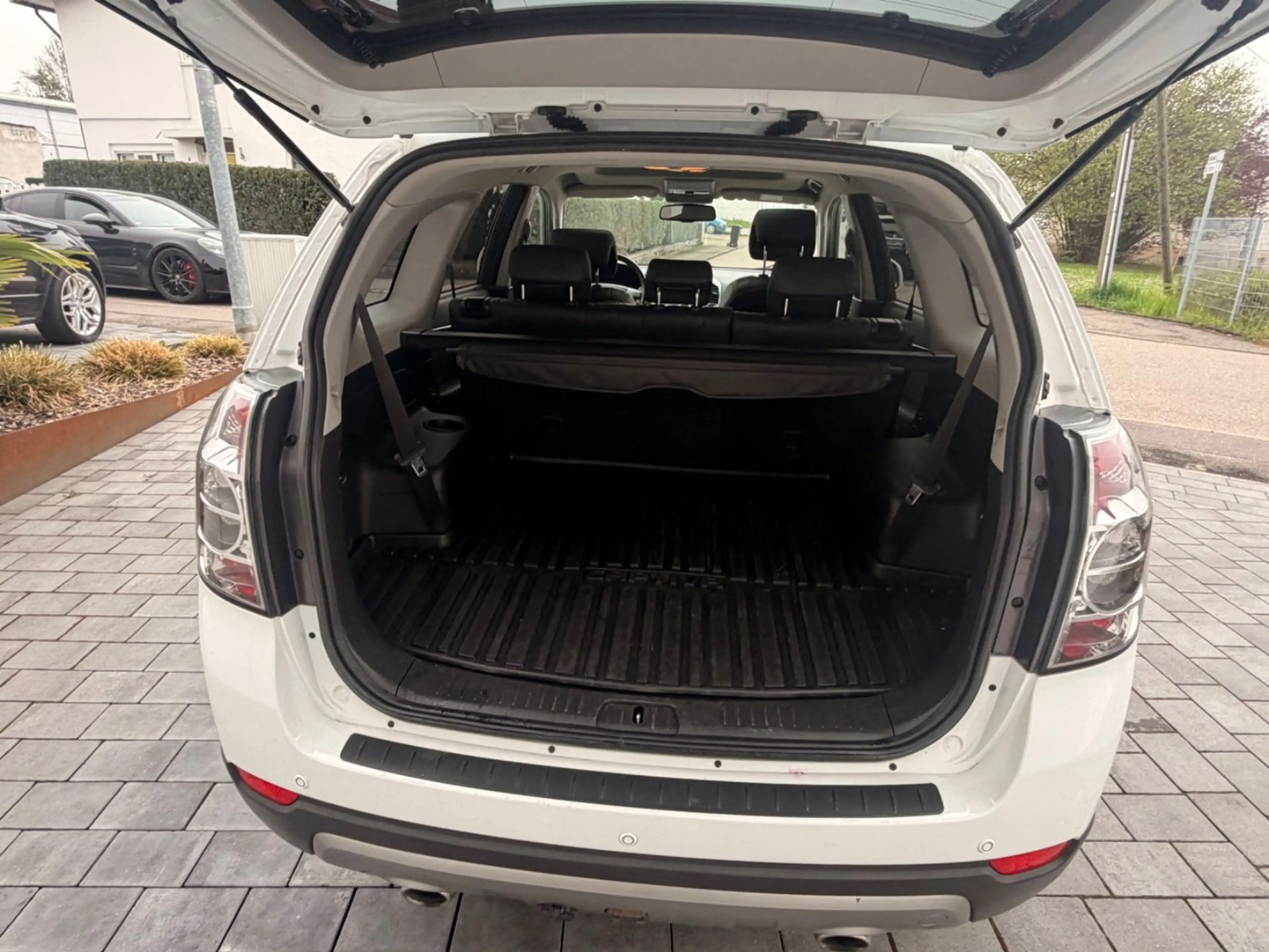 Chevrolet Captiva 2.2 D LTZ 4WD Automatik/AHK — photo 13