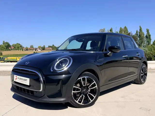 MINI Cooper 1.5iA Benzine/Automaat *Carplay/Navi/Pdc/Sfeerverlichting...*