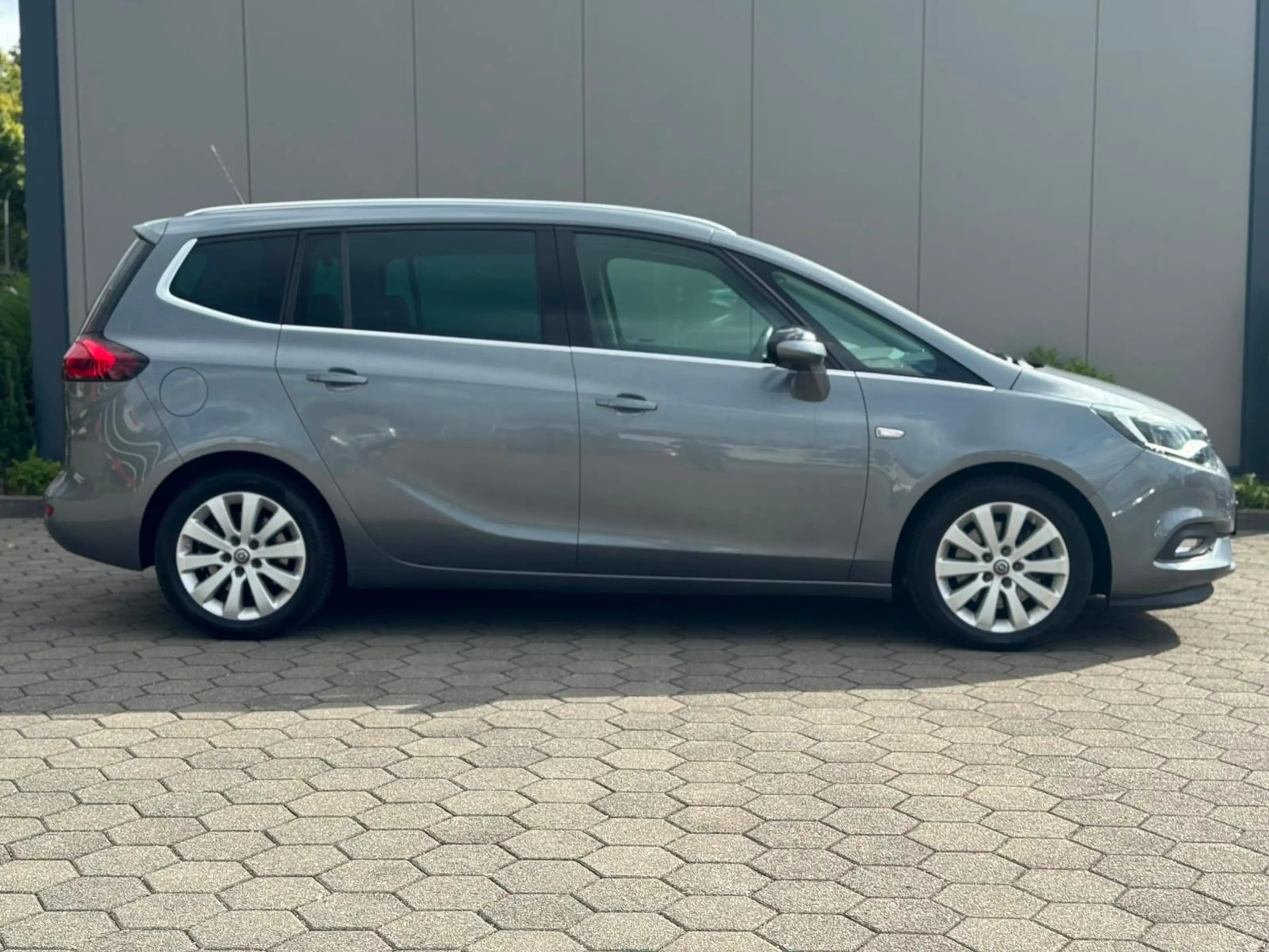 Opel Zafira C Innovation Automatik. 7 Sitzer Klima — photo 5