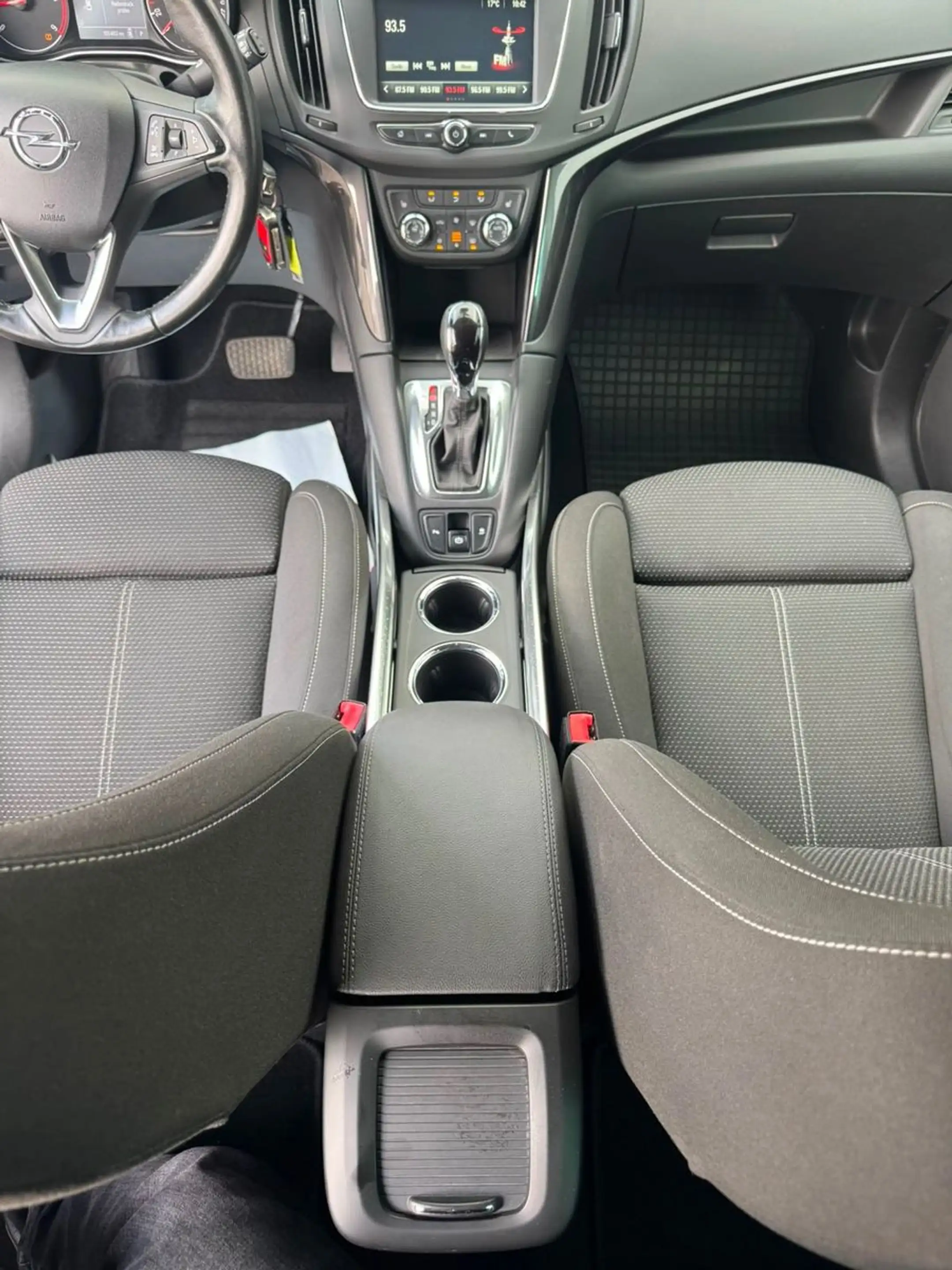 Opel Zafira C Innovation Automatik. 7 Sitzer Klima — photo 12