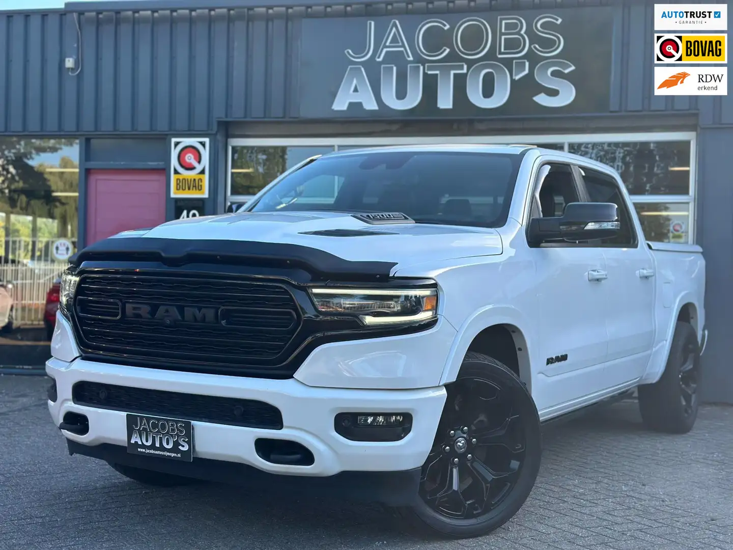 Dodge RAM 1500 5.7 V8 4x4 Crew Cab Limited Weiß - 1