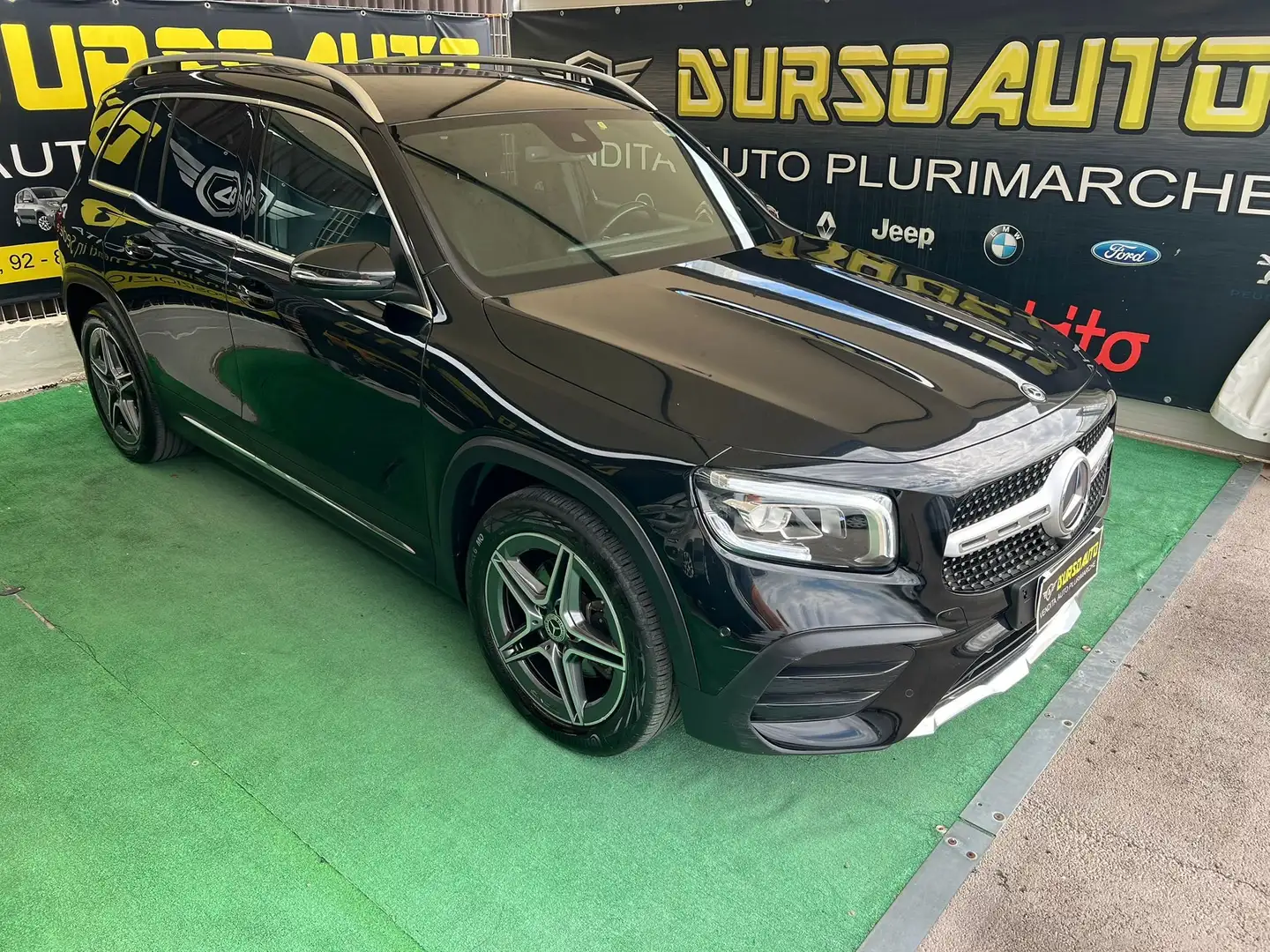 Mercedes-Benz GLB 200 GLB 200 d Premium auto Schwarz - 2