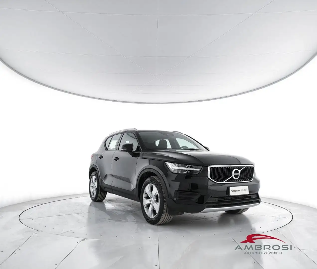 Volvo XC40 T3 Geartronic Momentum Schwarz - 2