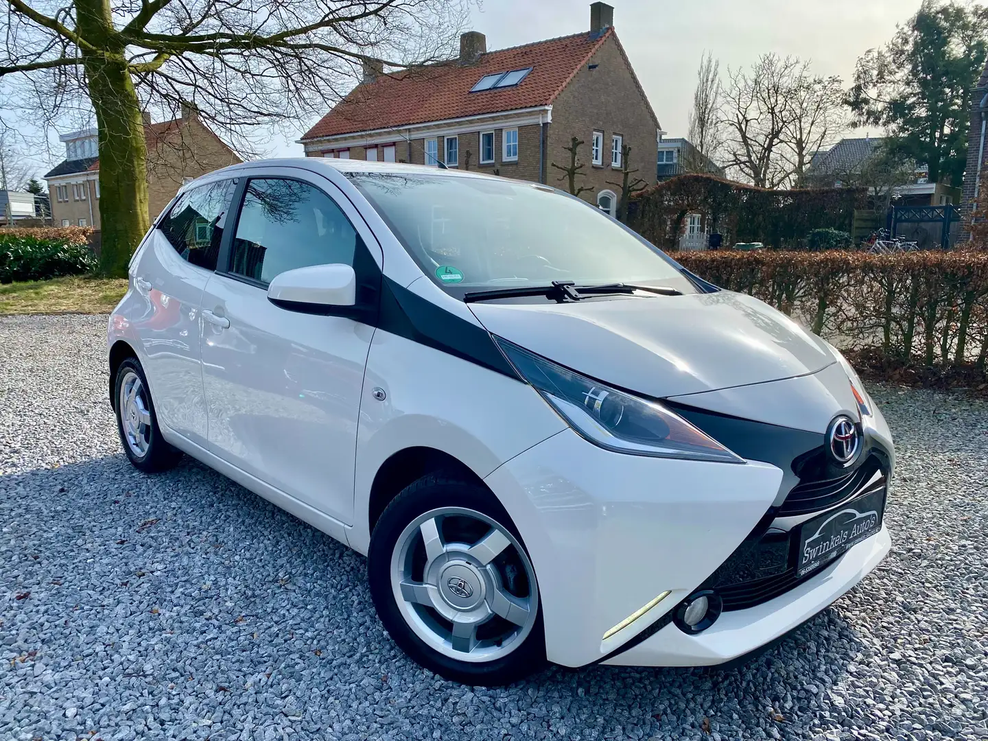 Toyota Aygo 1.0 VVT-i x-cite-incl. nieuwe service/apk/garantie Bianco - 2