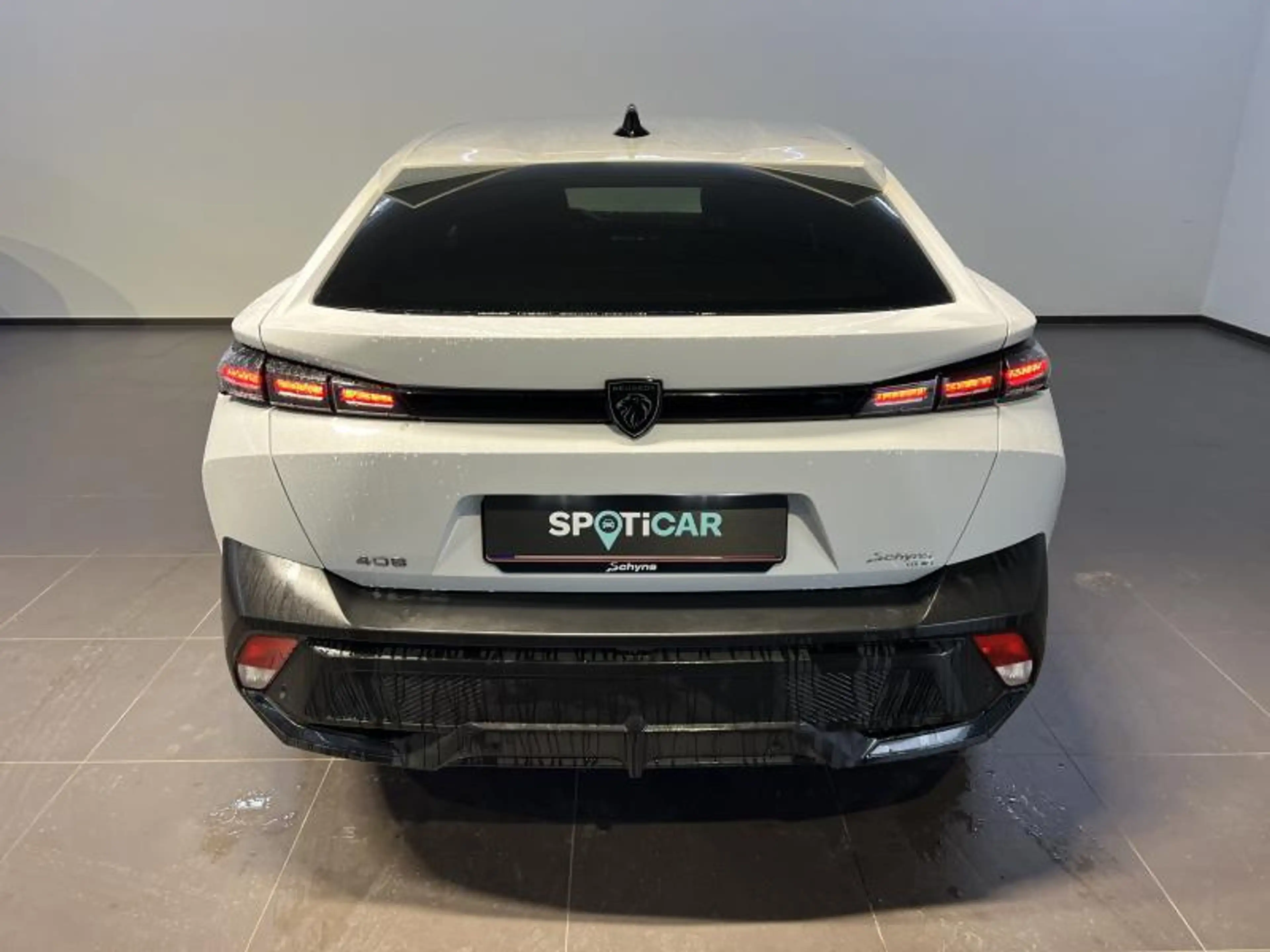 Peugeot 408 HYBRIDE e-DCS6 ALLURE — photo 7